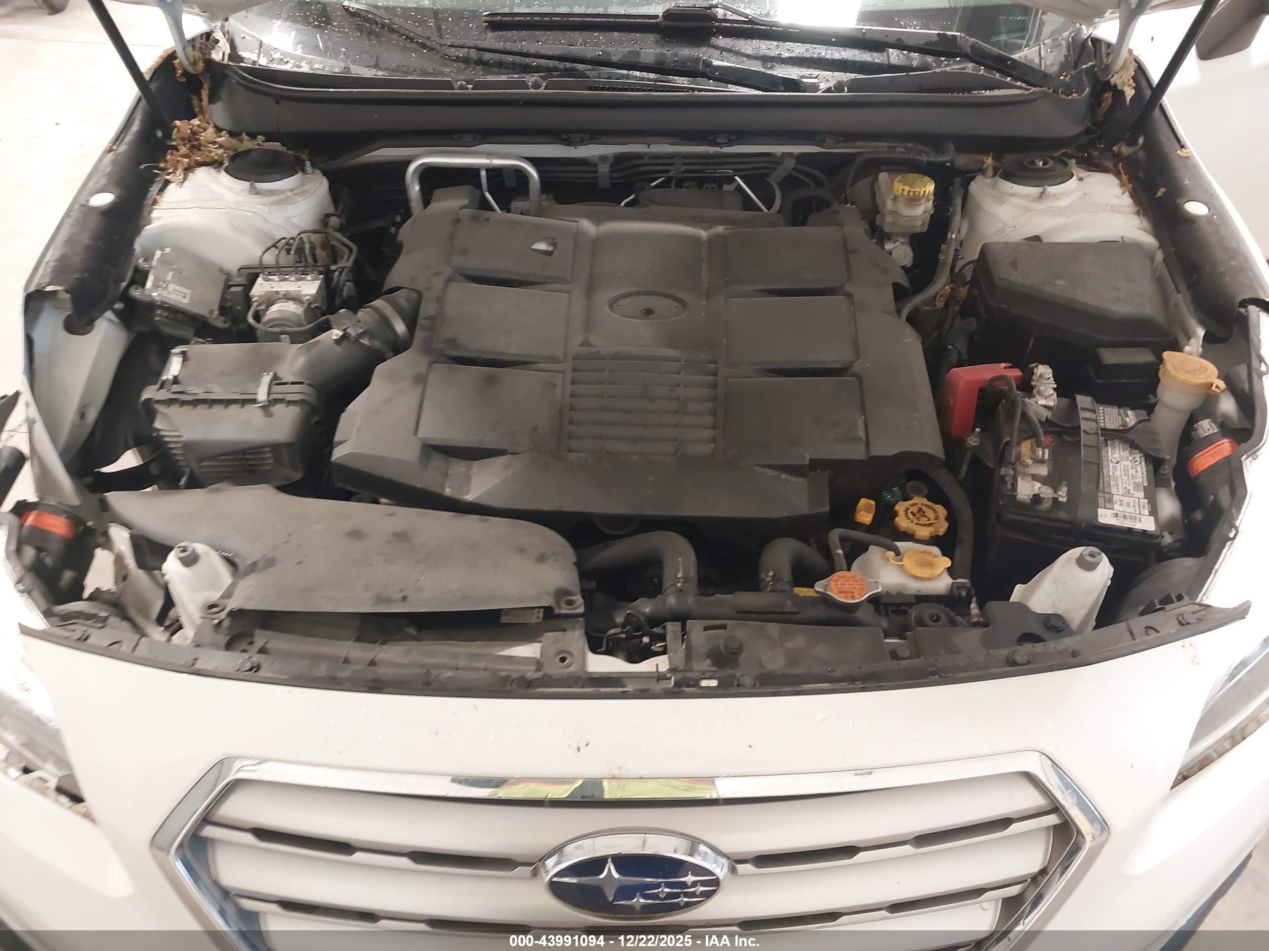 SUBARU OUTBACK image 10