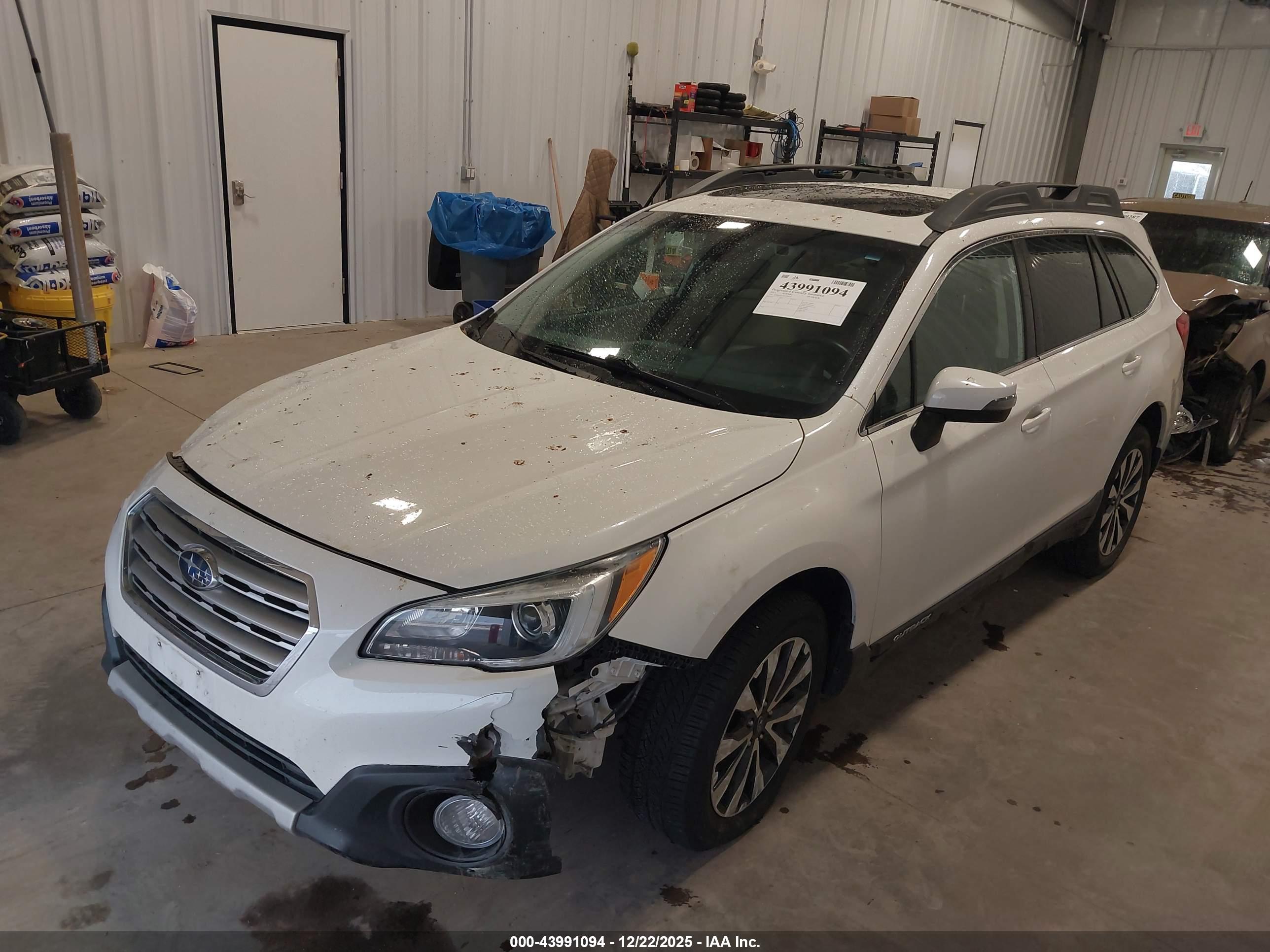 SUBARU OUTBACK image 2