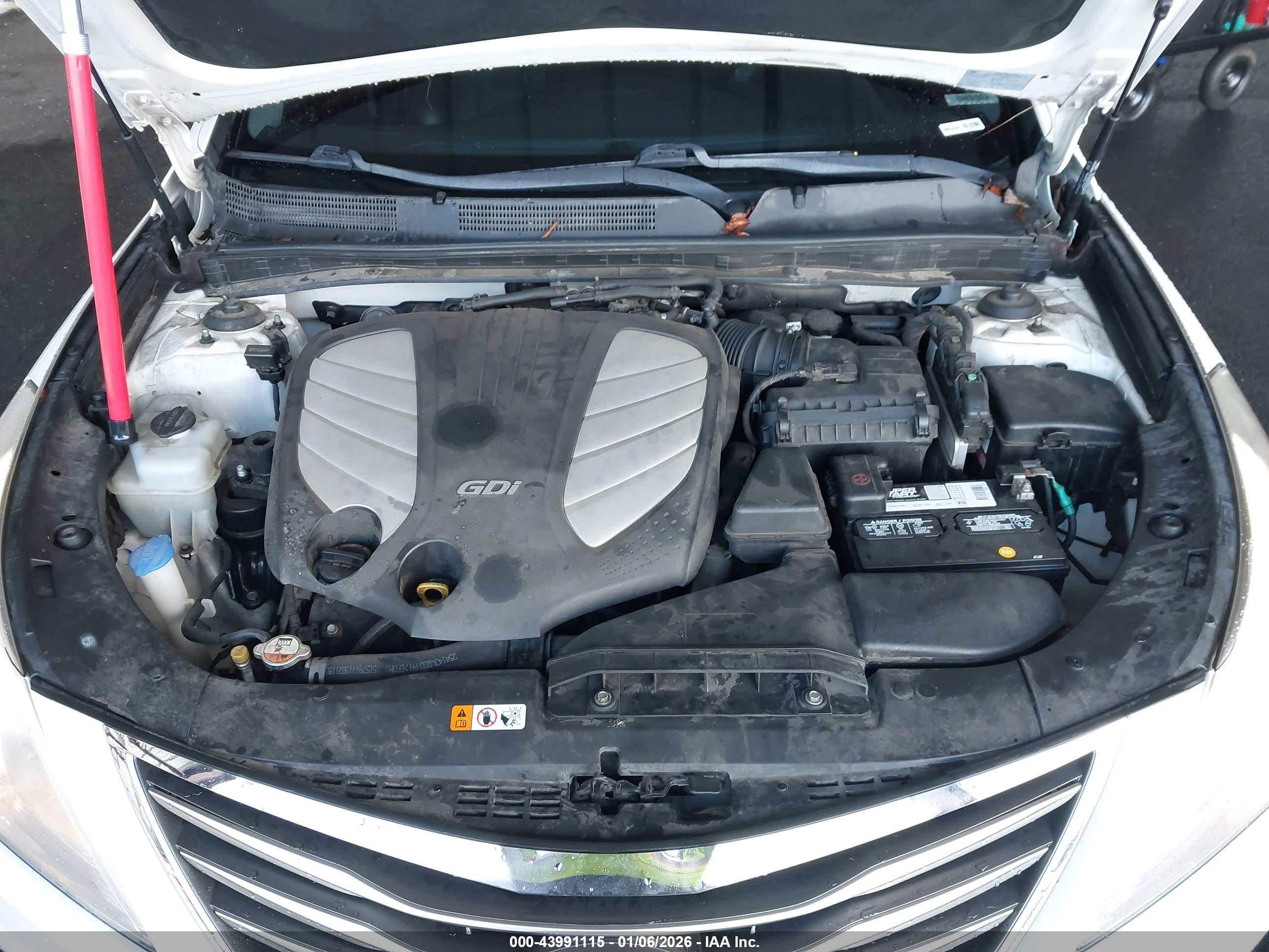 HYUNDAI AZERA image 10
