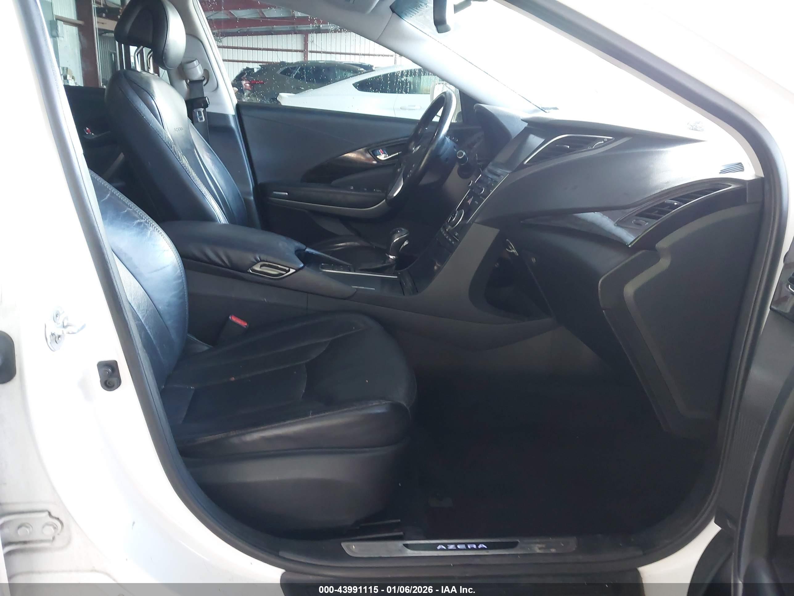 HYUNDAI AZERA image 5