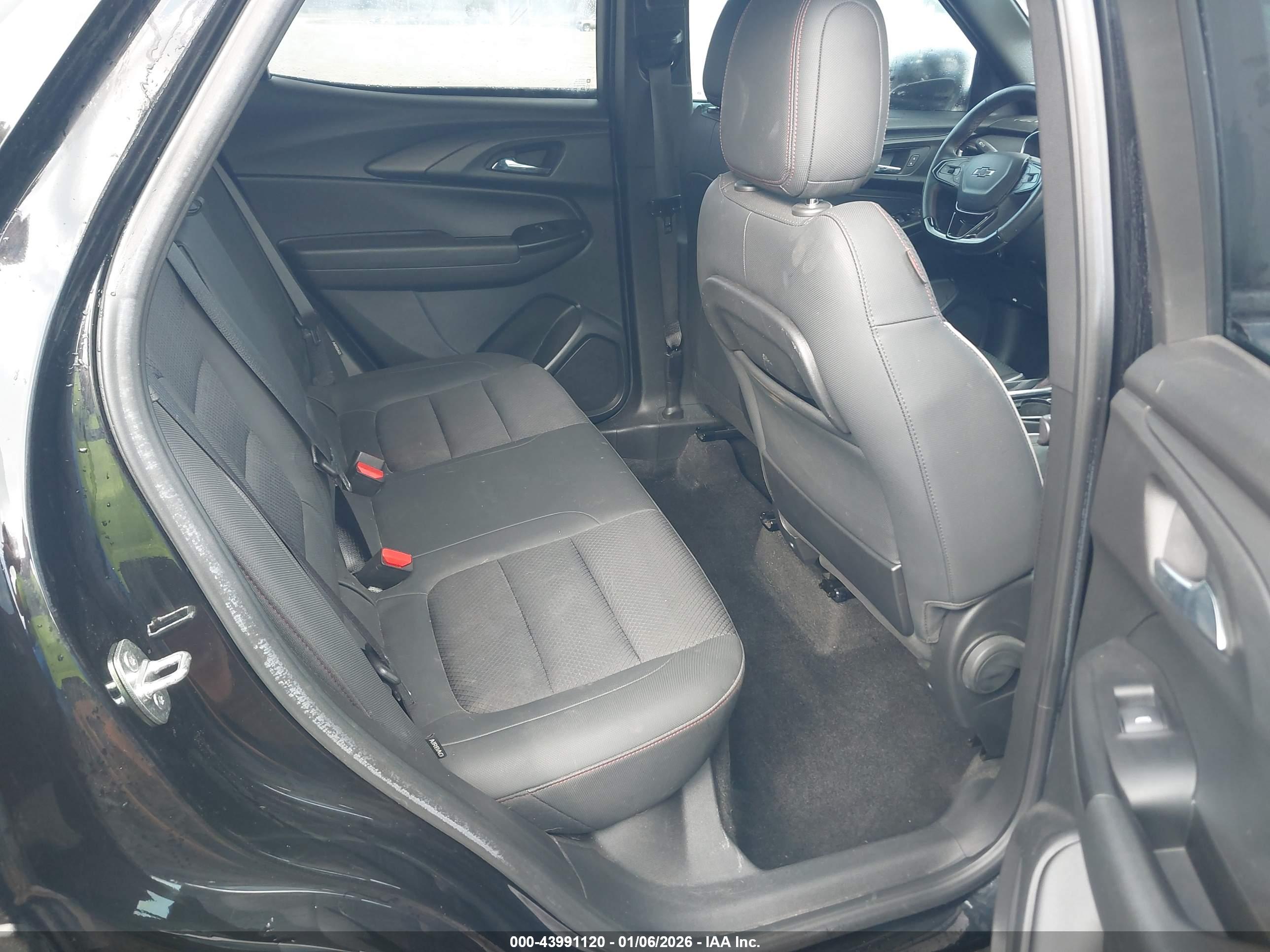 CHEVROLET TRAILBLAZER image 8