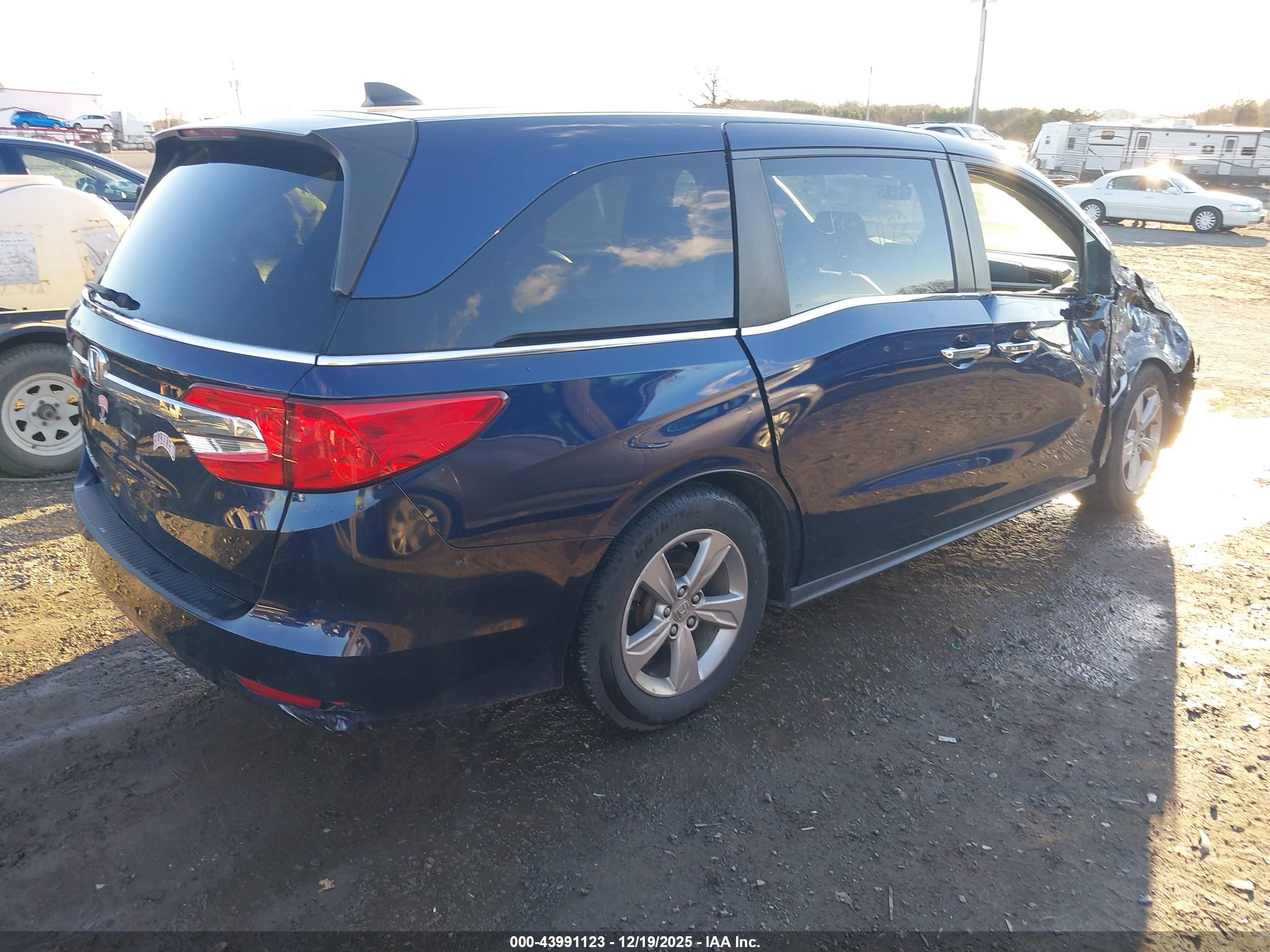 HONDA ODYSSEY image 4