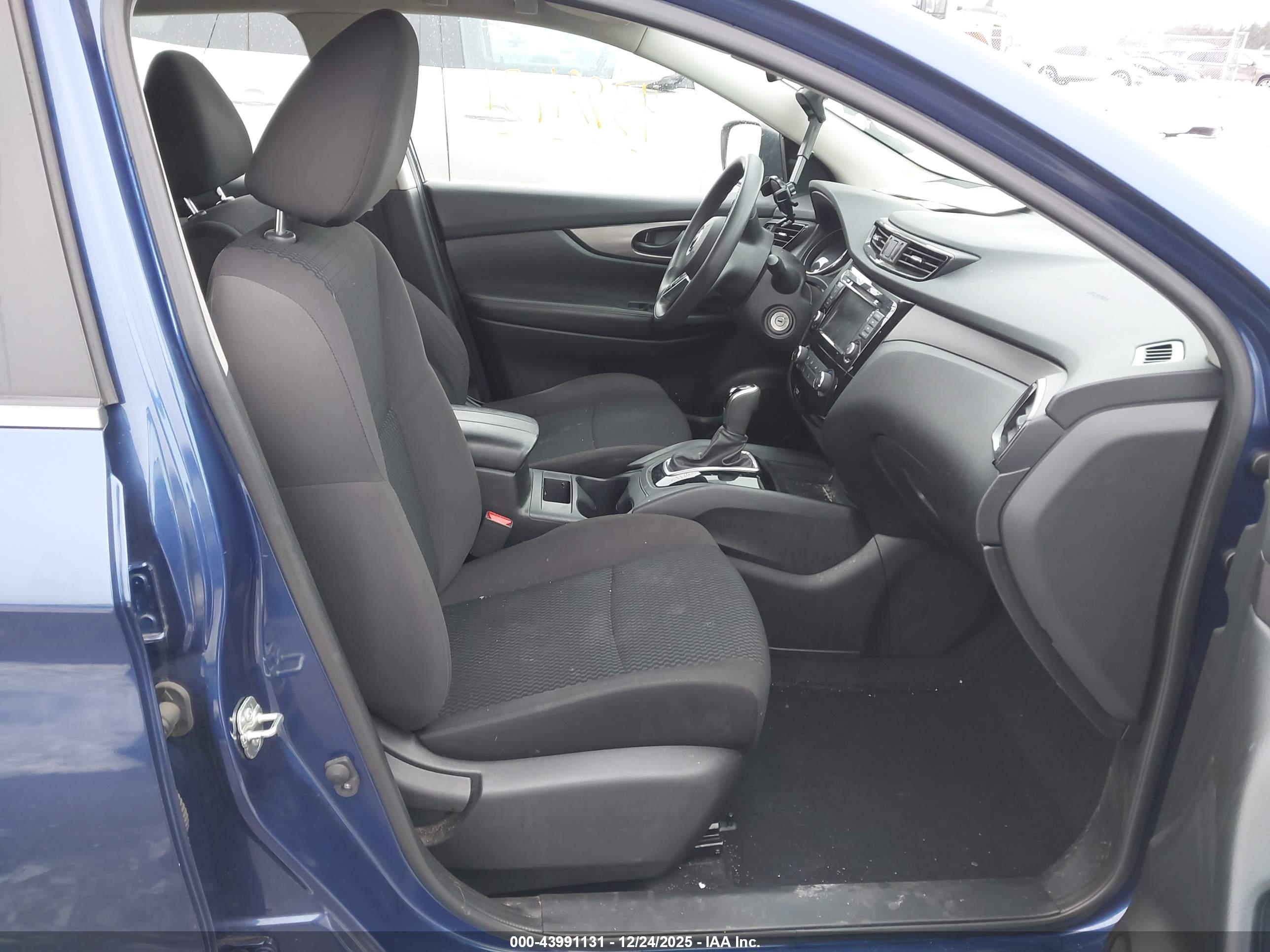NISSAN ROGUE image 5