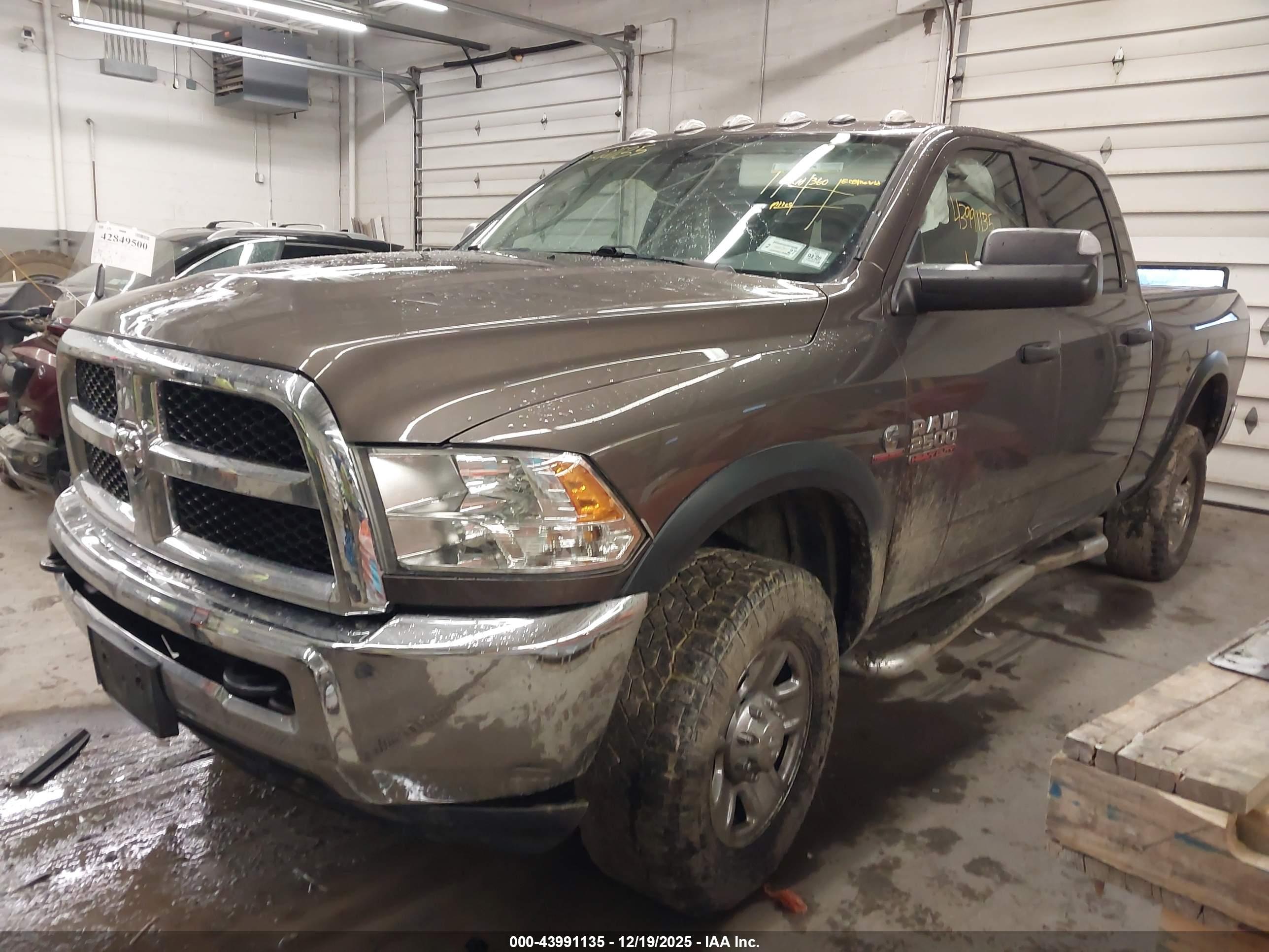 RAM 2500 image 2
