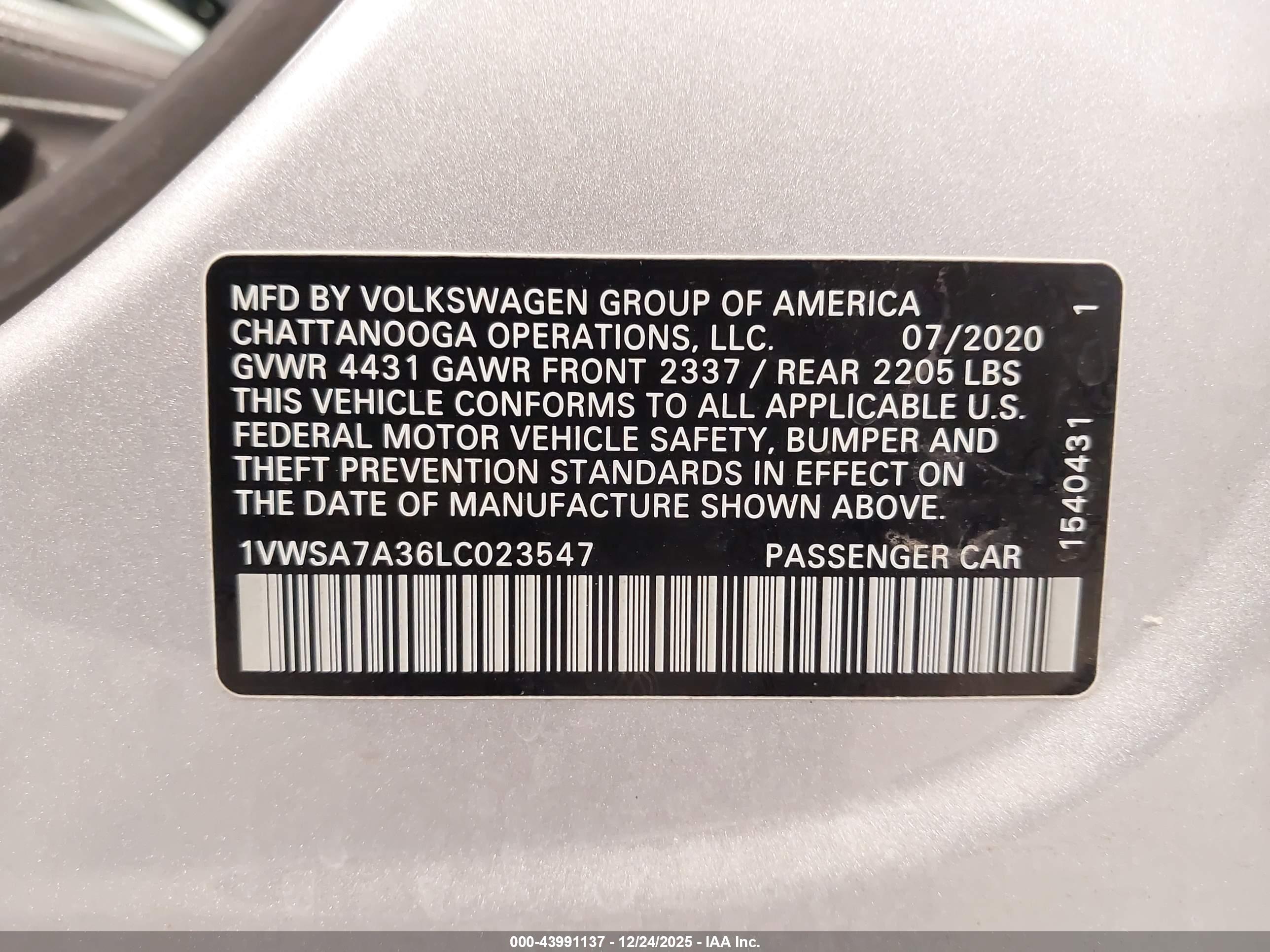 VOLKSWAGEN PASSAT image 9
