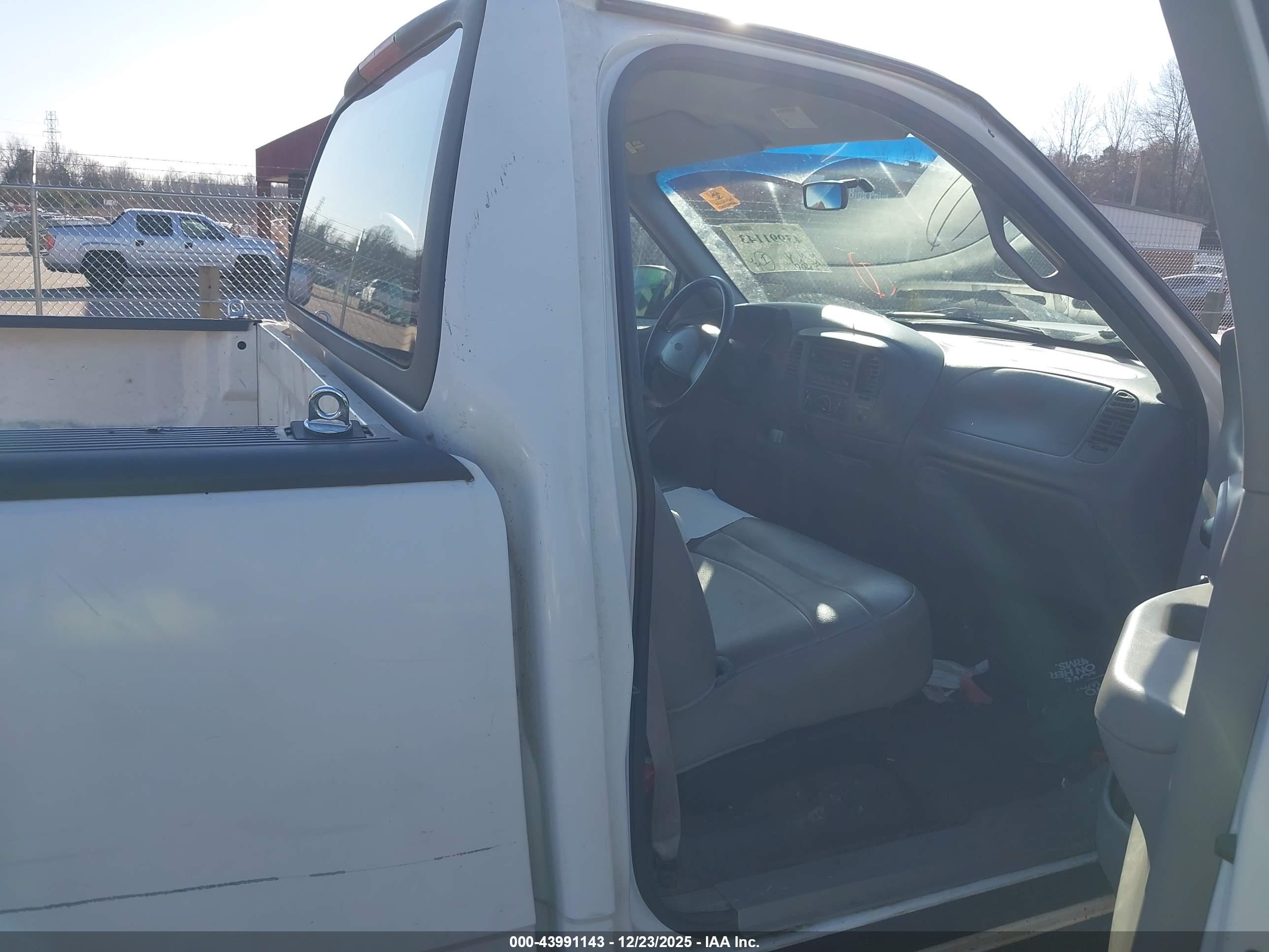 FORD F-150 image 5