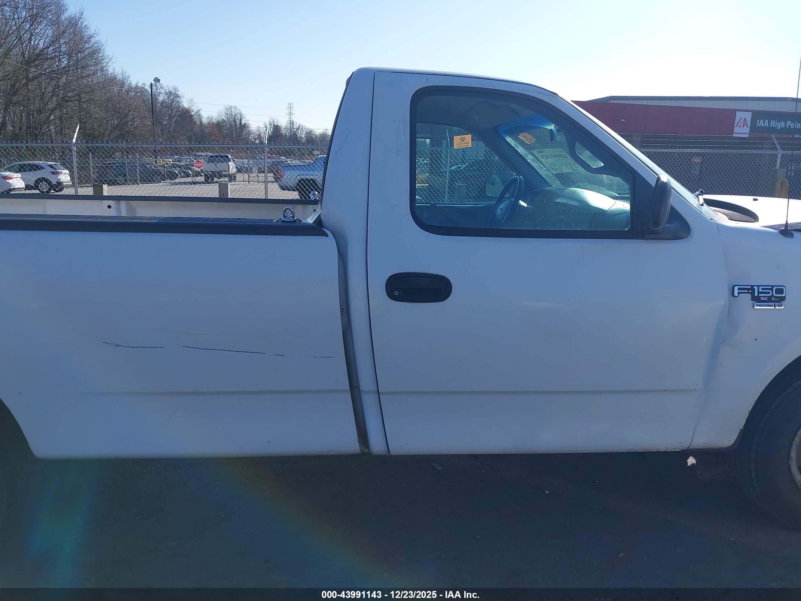FORD F-150 image 8