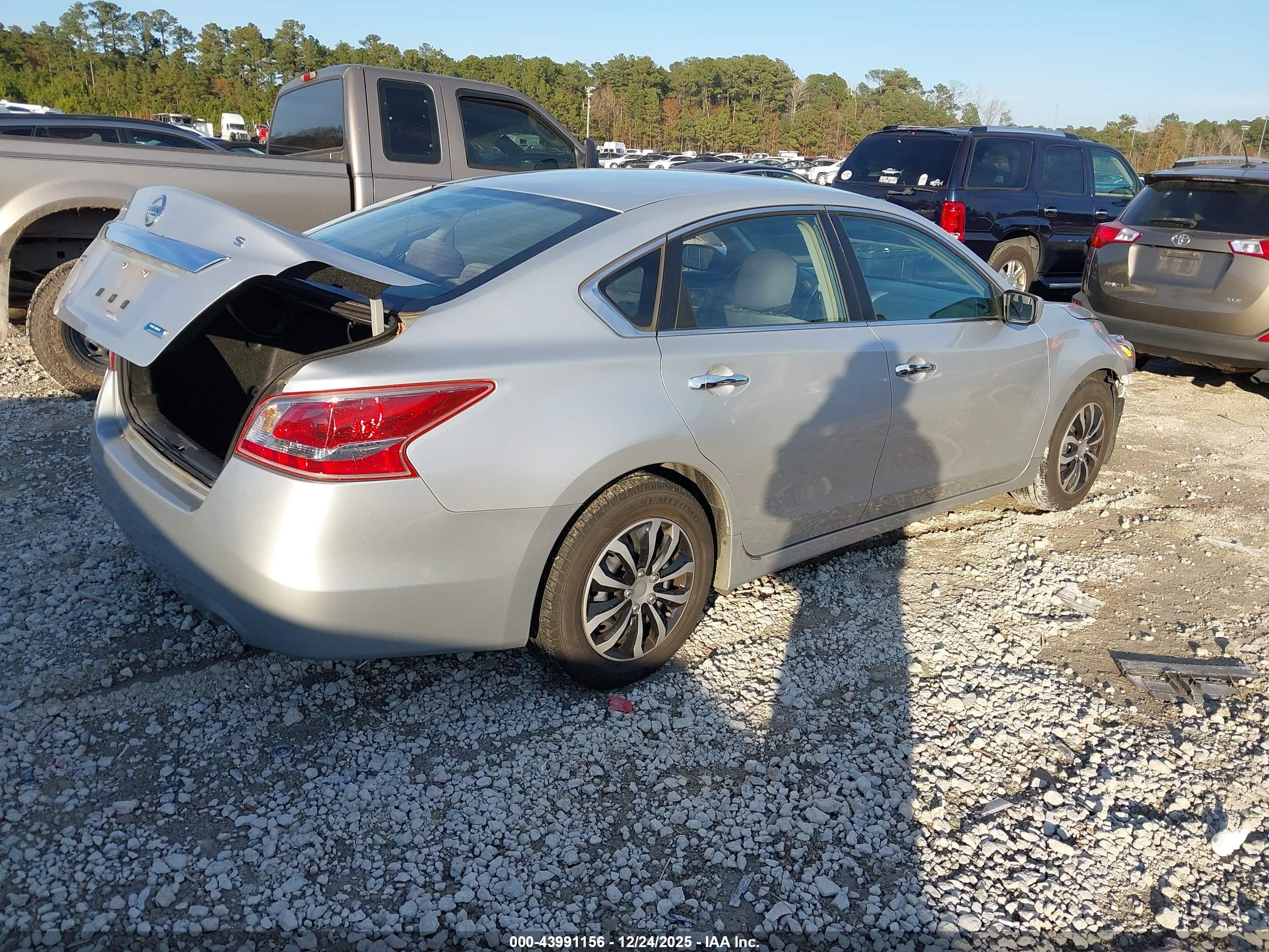 NISSAN ALTIMA image 4