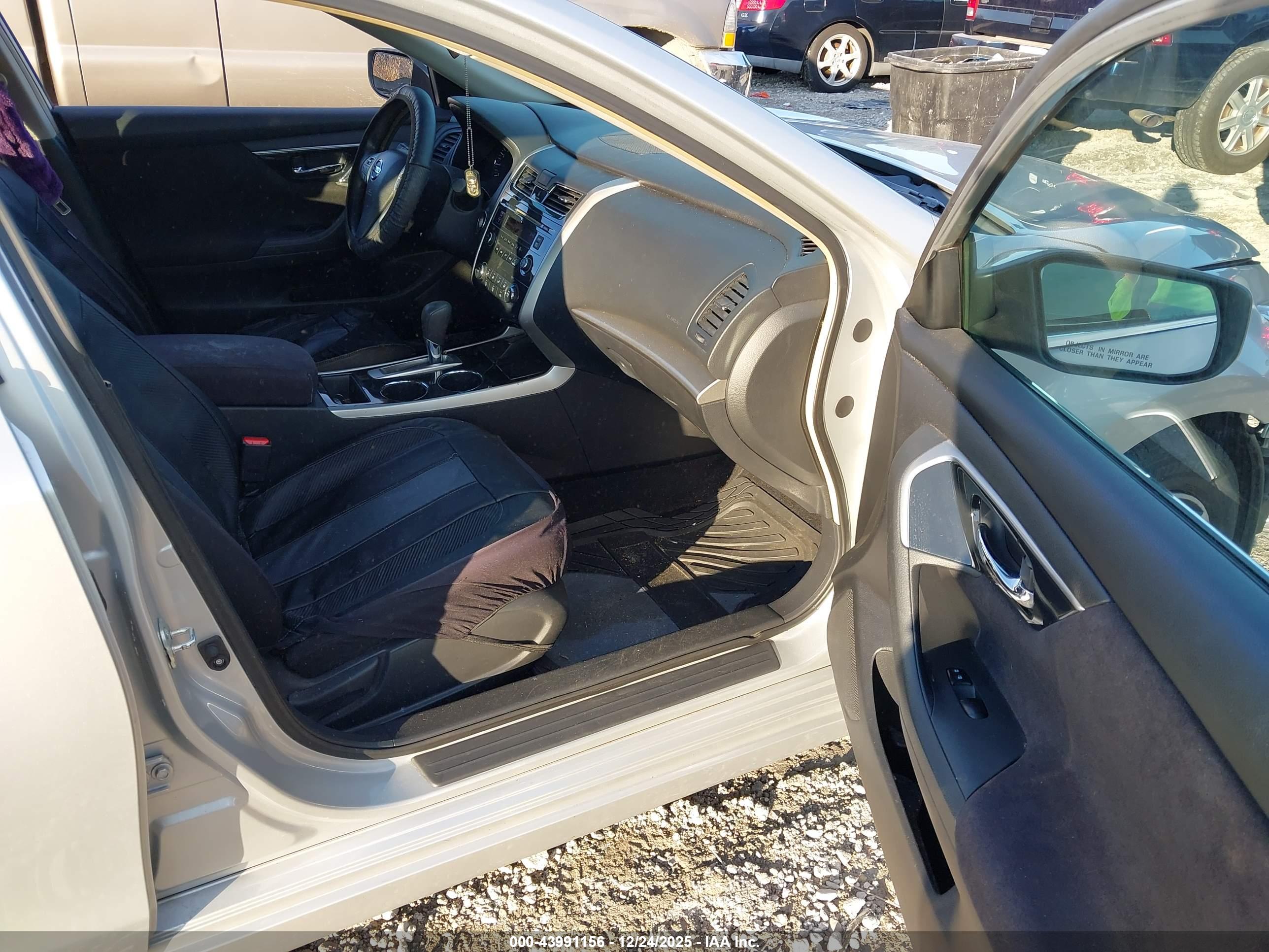 NISSAN ALTIMA image 5