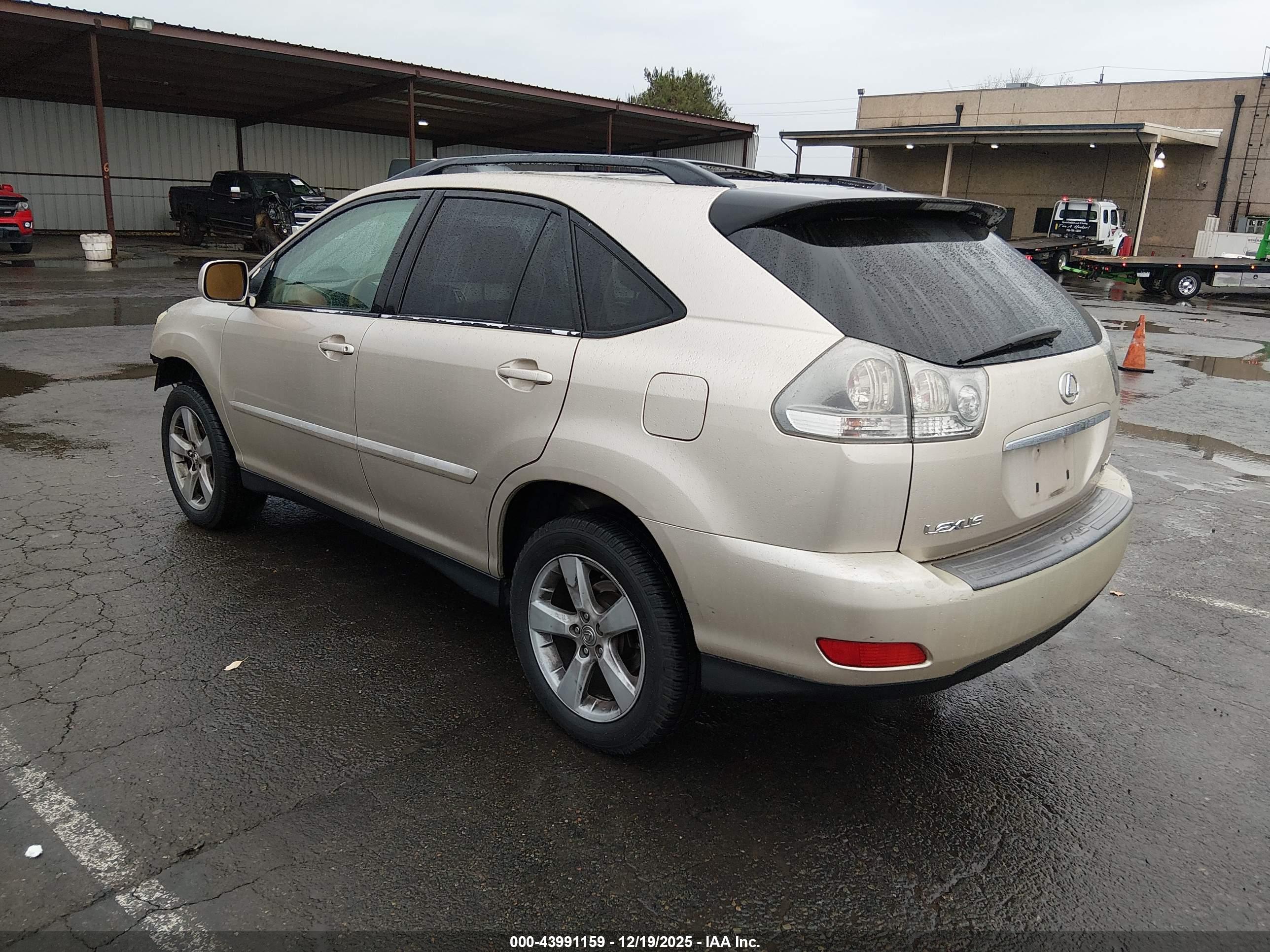 LEXUS RX image 3