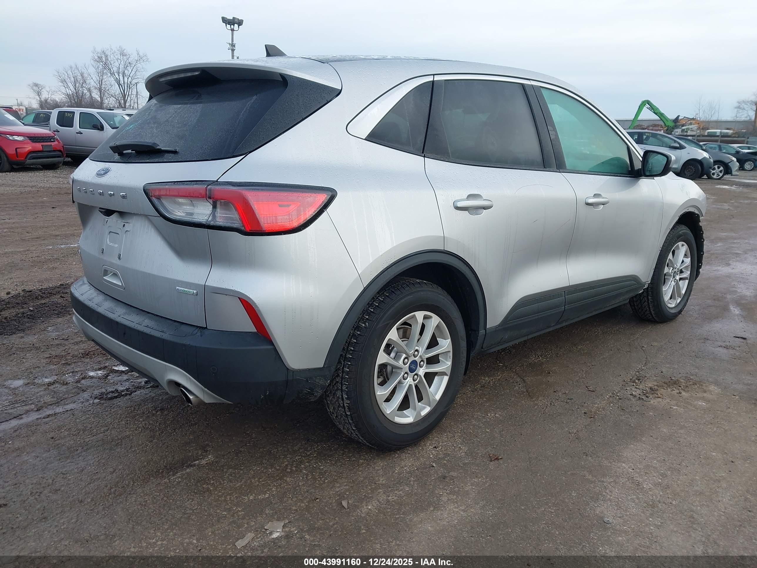 FORD ESCAPE image 4
