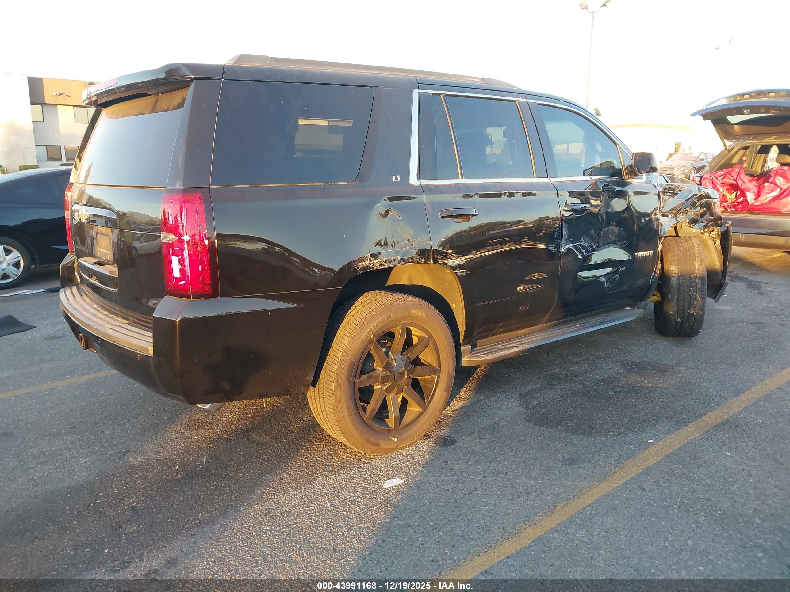 CHEVROLET TAHOE image 4