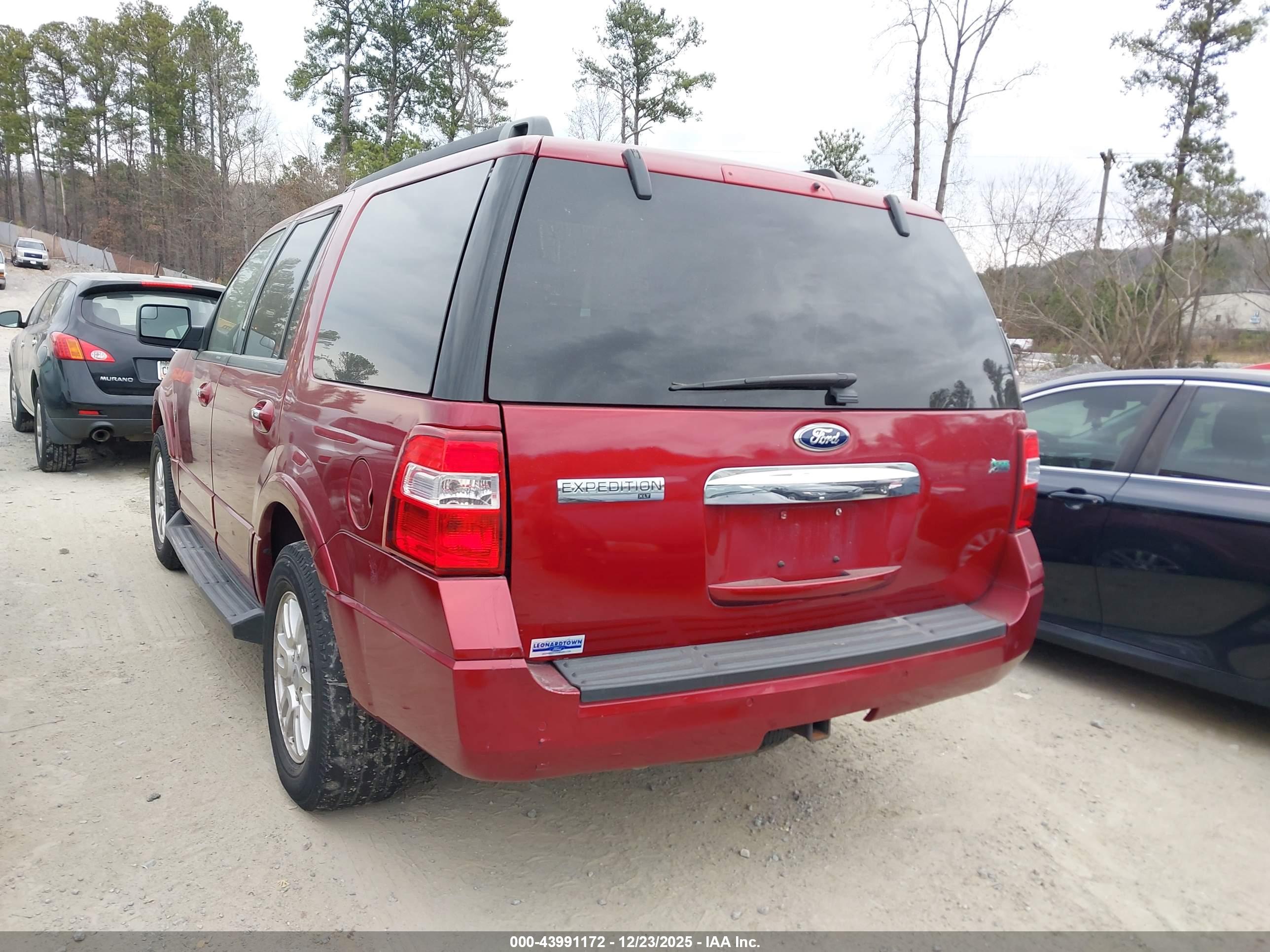 FORD EXPEDITION image 3