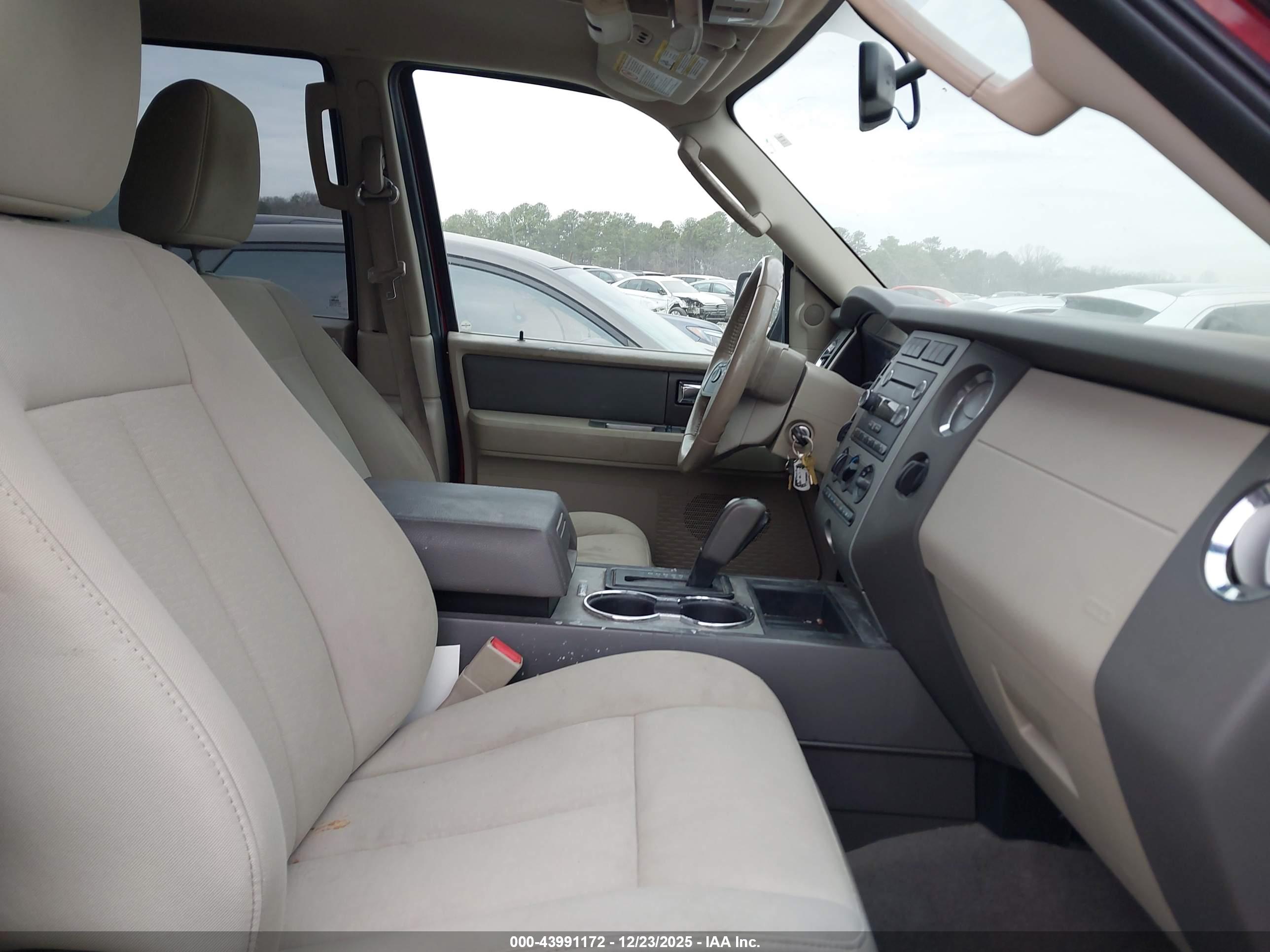 FORD EXPEDITION image 5