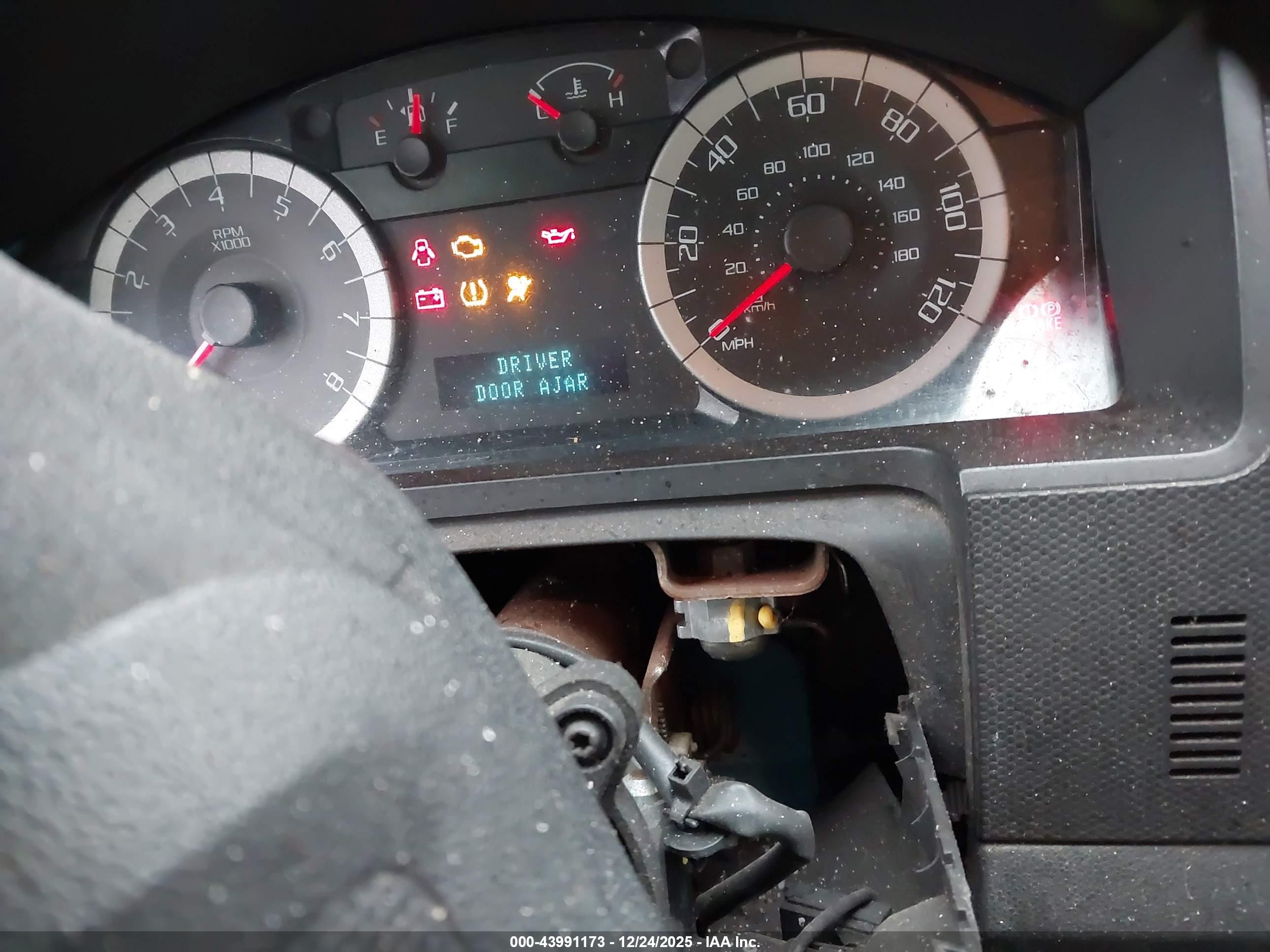 FORD ESCAPE image 7