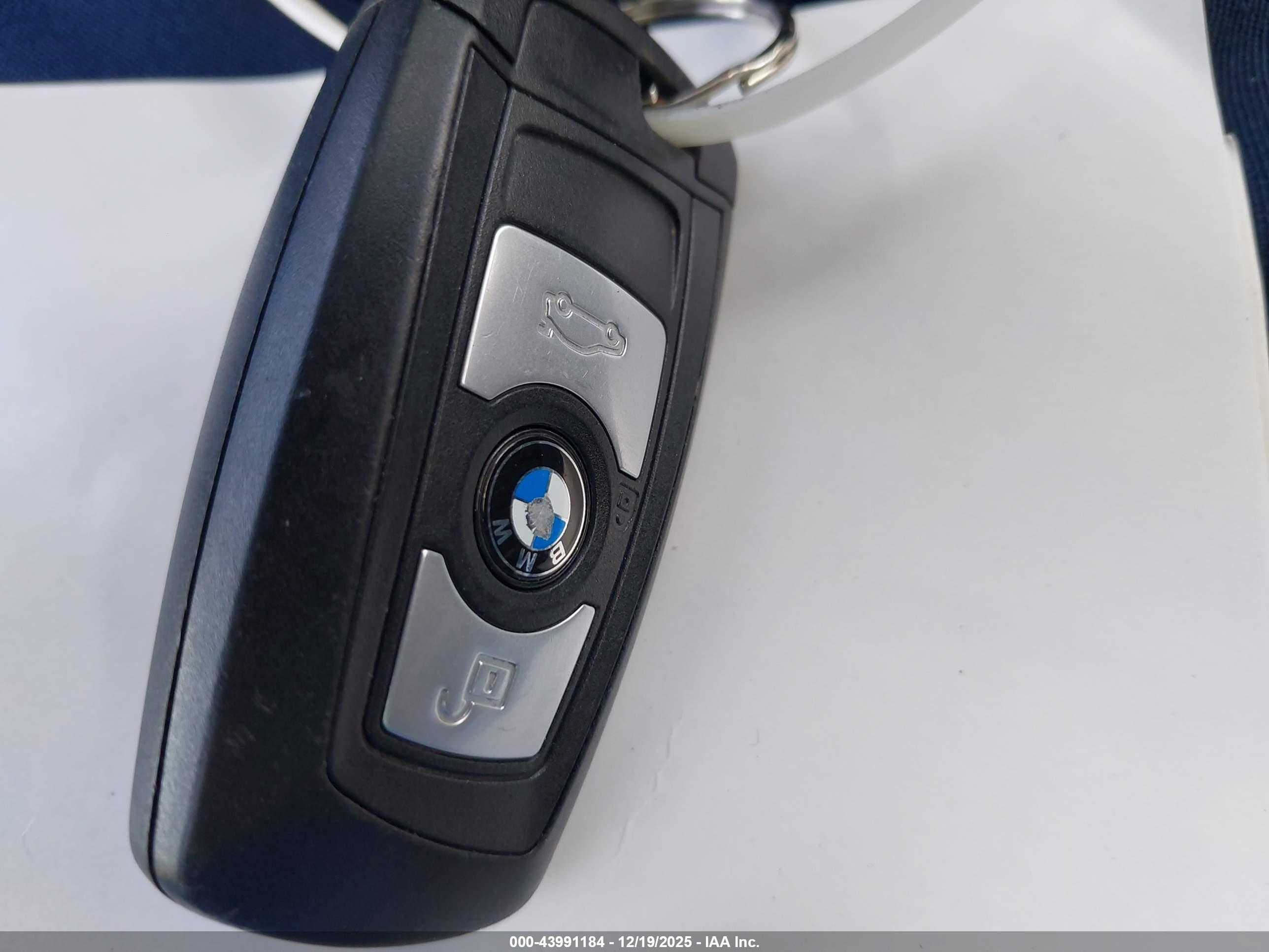 BMW 328I image 11