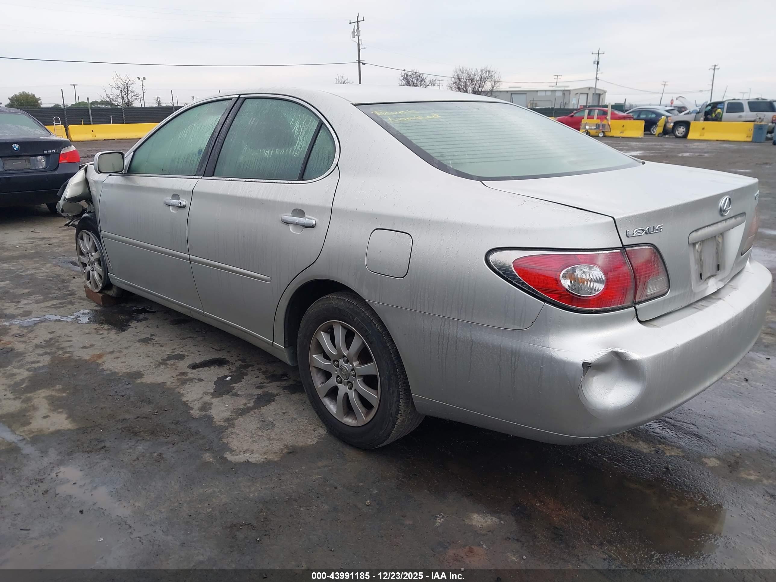 LEXUS ES image 3