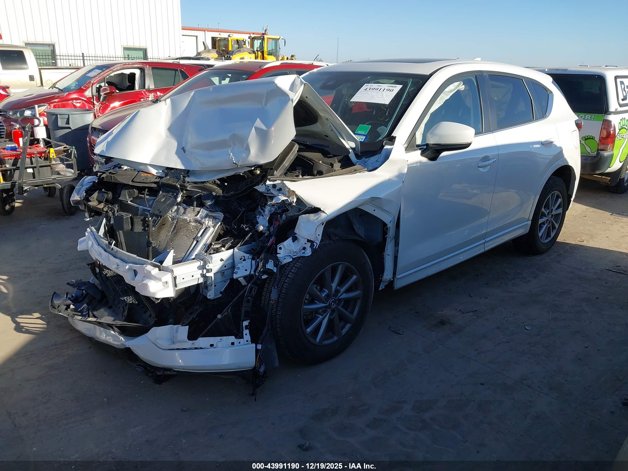 MAZDA CX-5 image 2