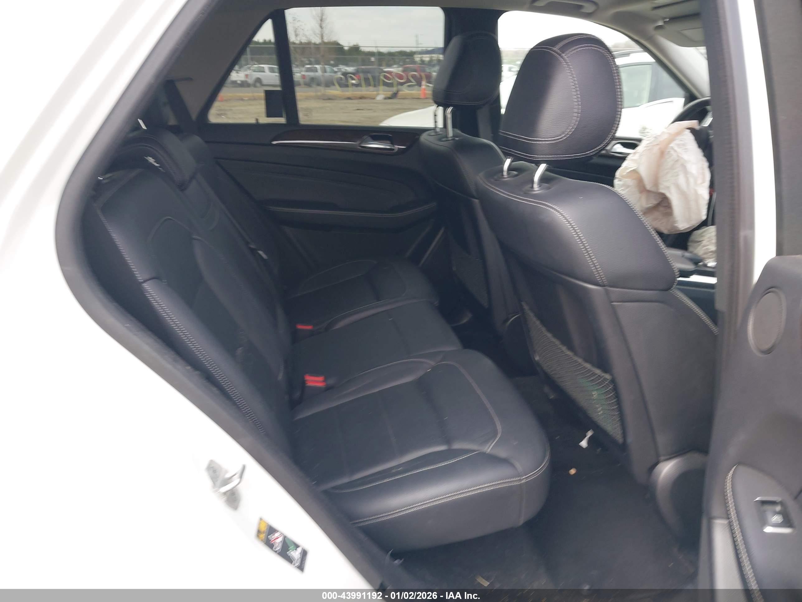 MERCEDES-BENZ ML image 8
