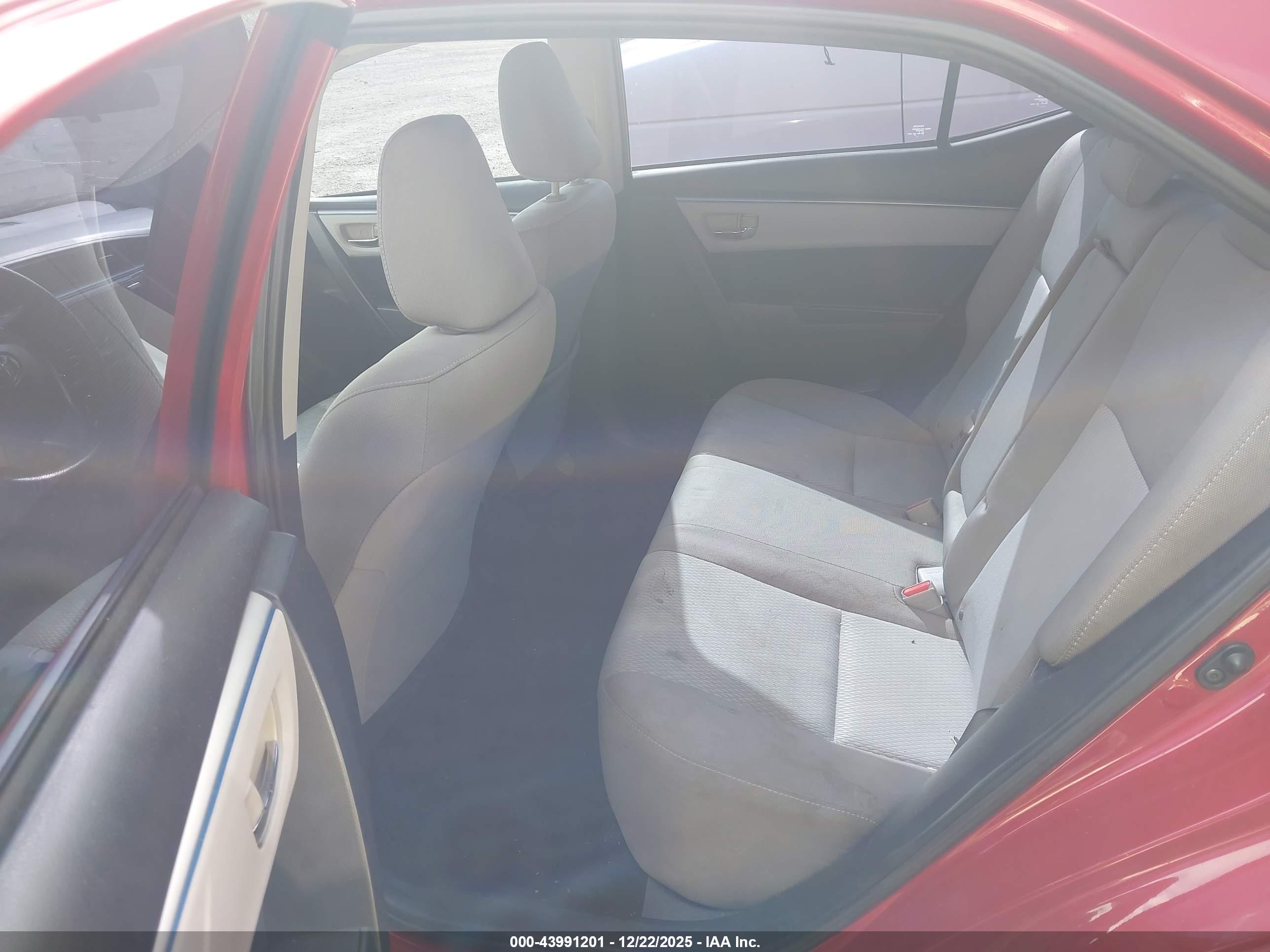 TOYOTA COROLLA image 8