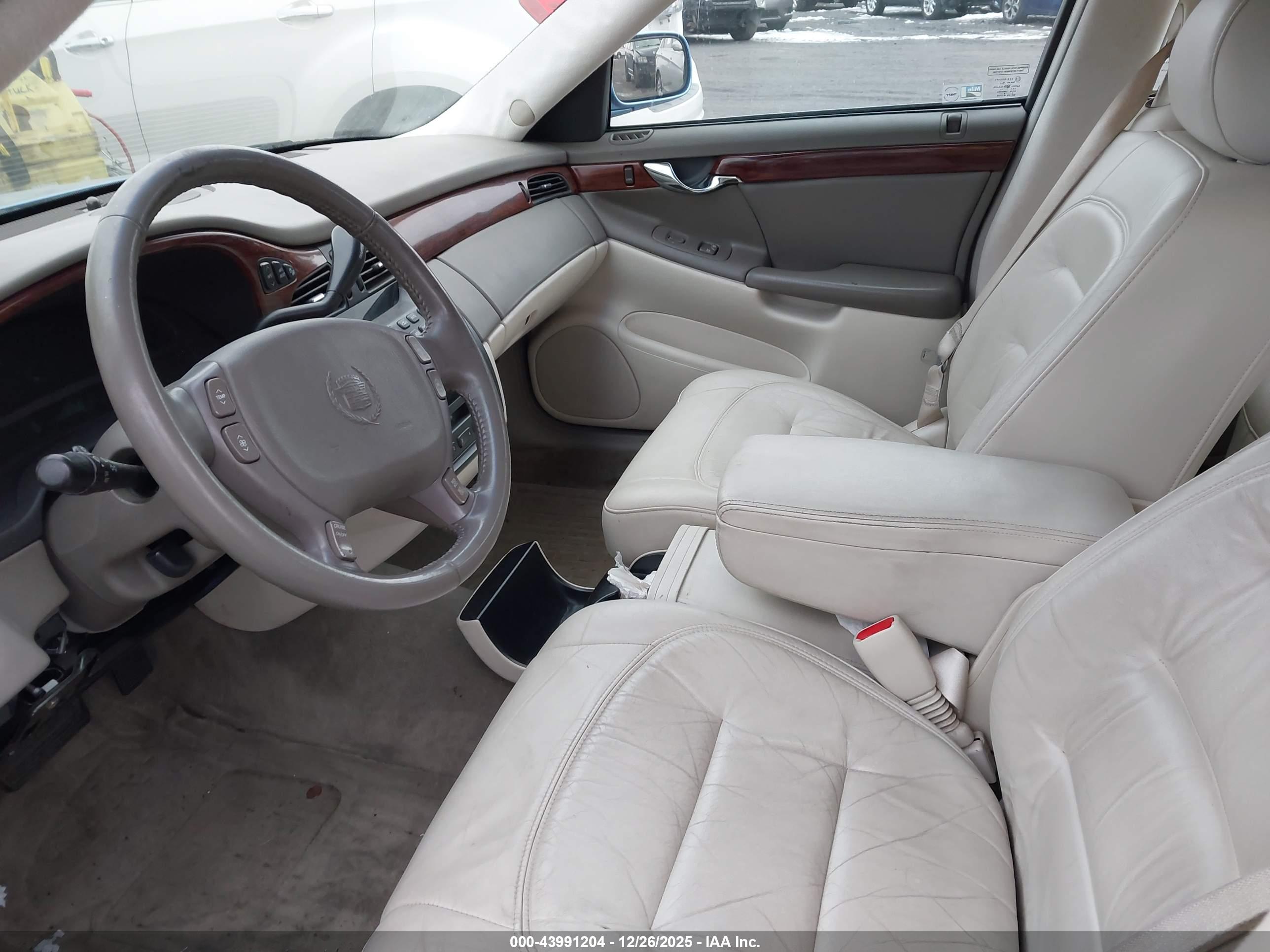 CADILLAC DEVILLE image 5