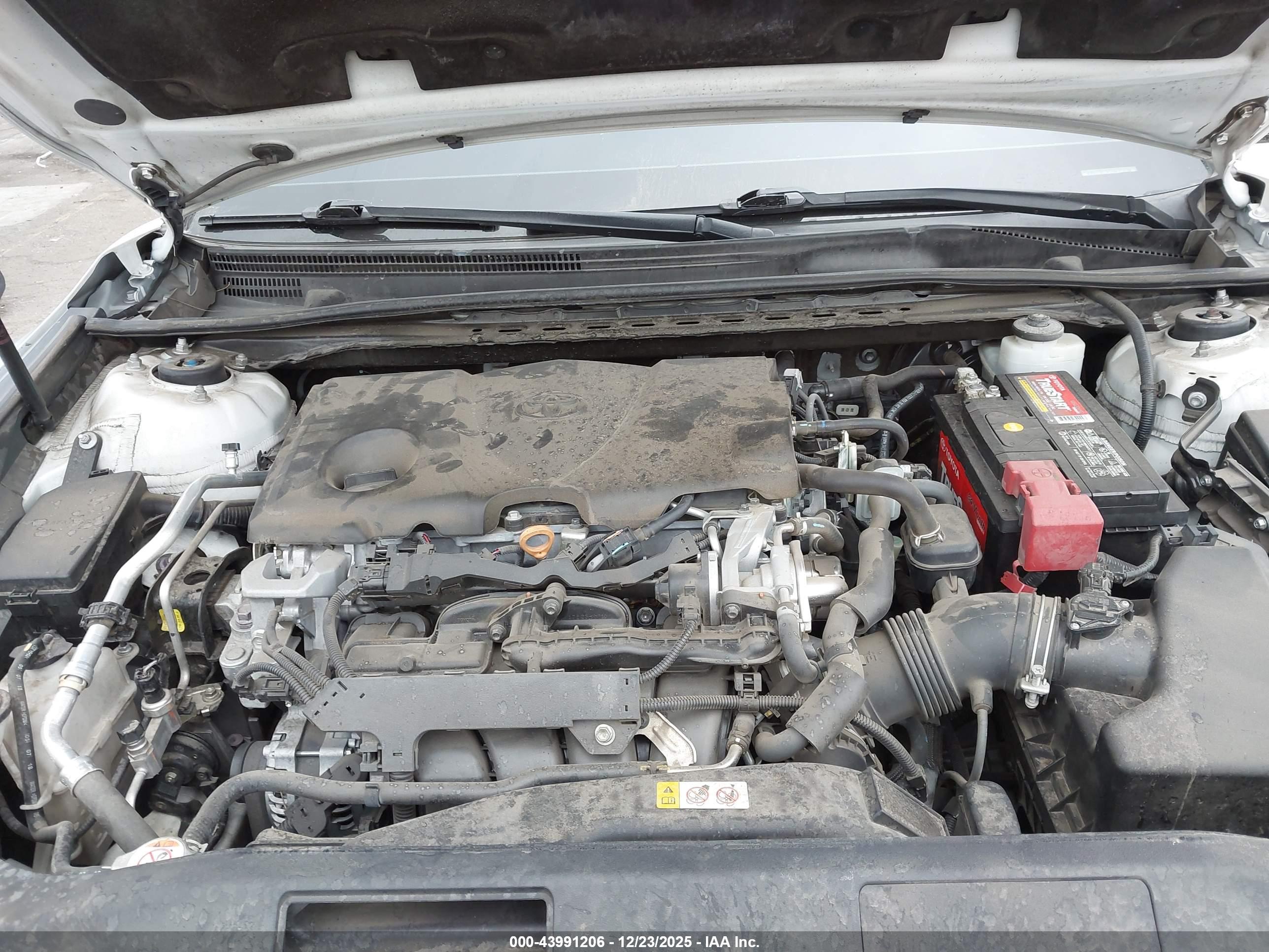 TOYOTA CAMRY image 10