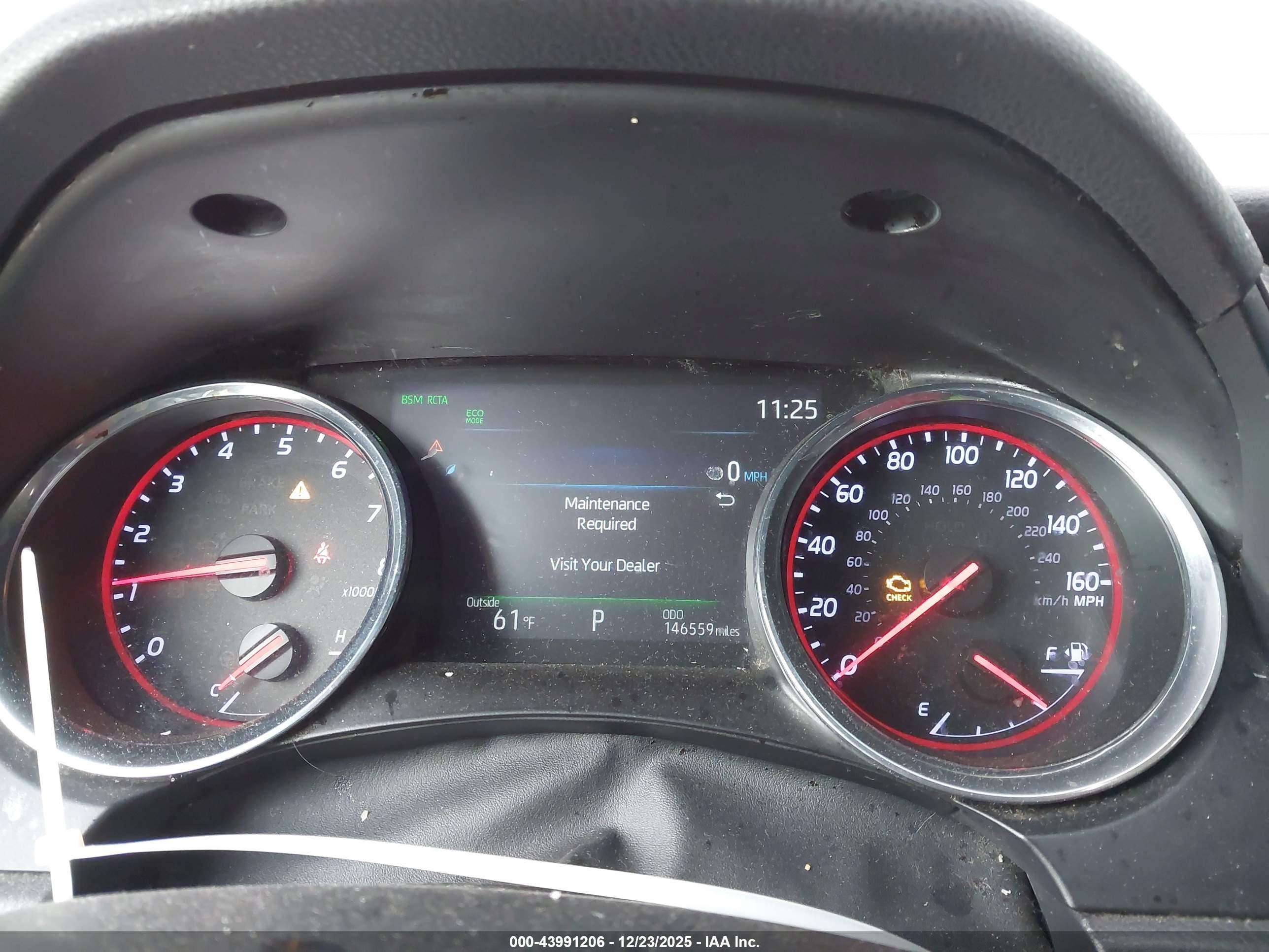 TOYOTA CAMRY image 7