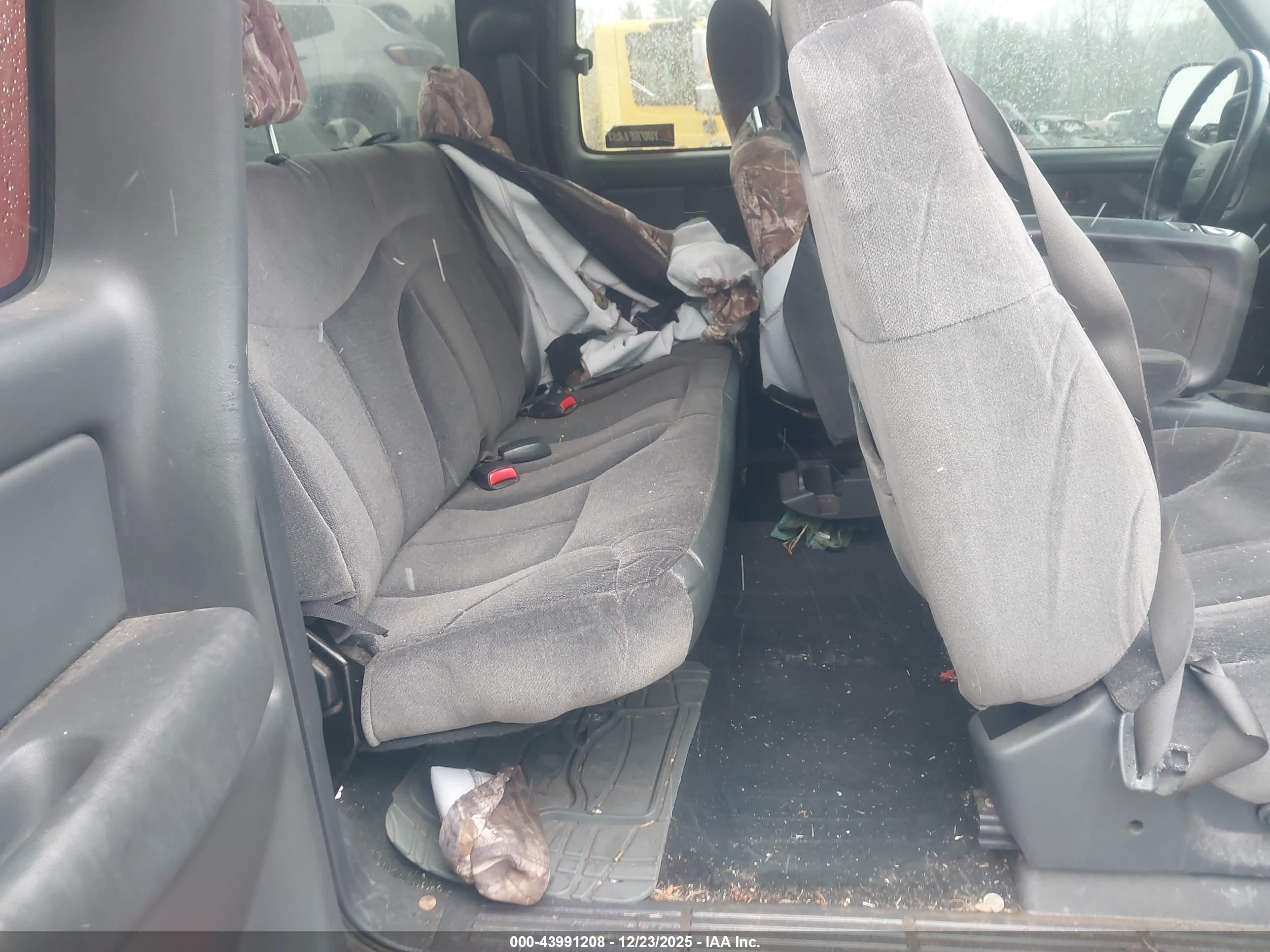 GMC SIERRA image 8