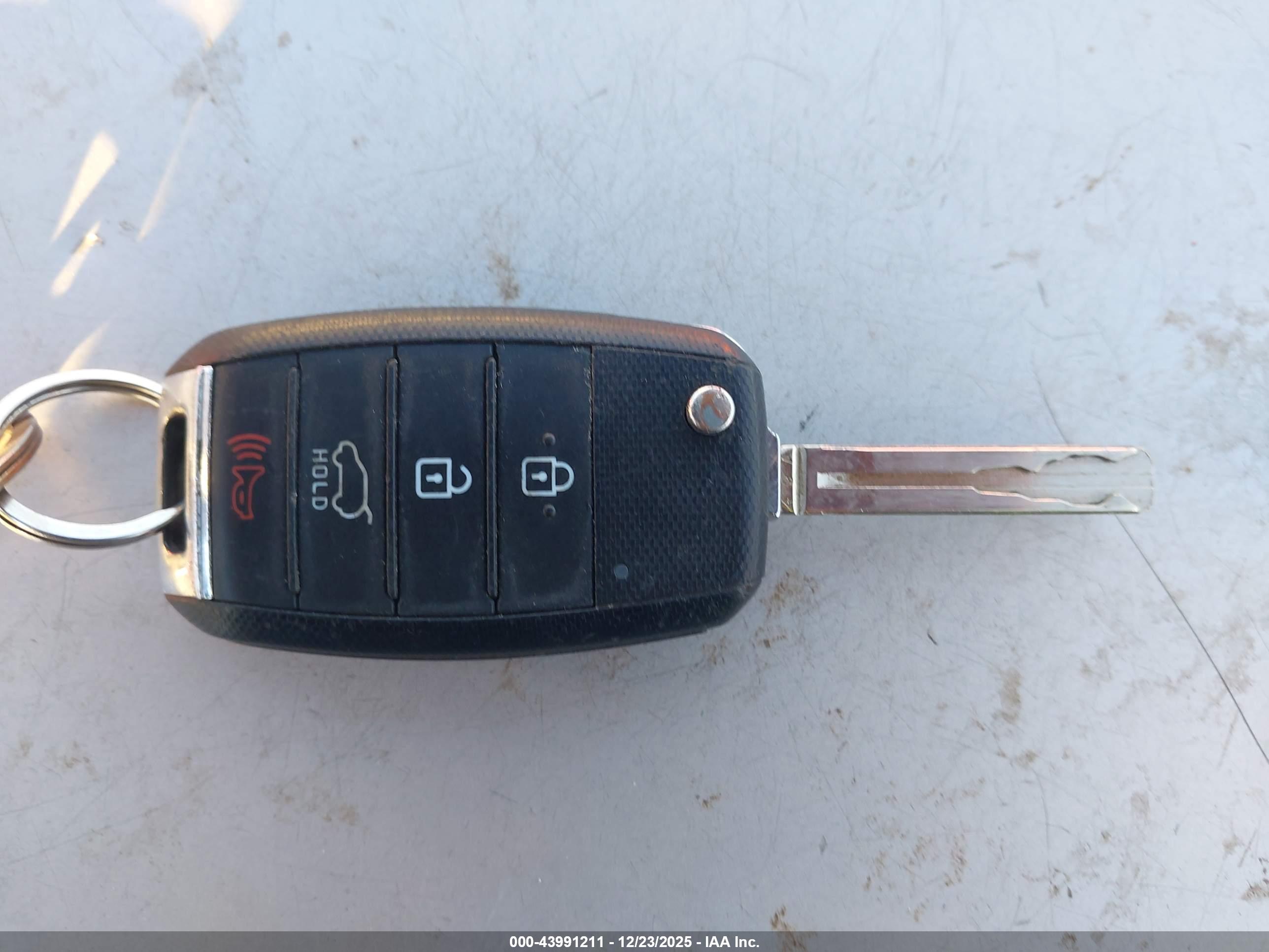KIA SPORTAGE image 11