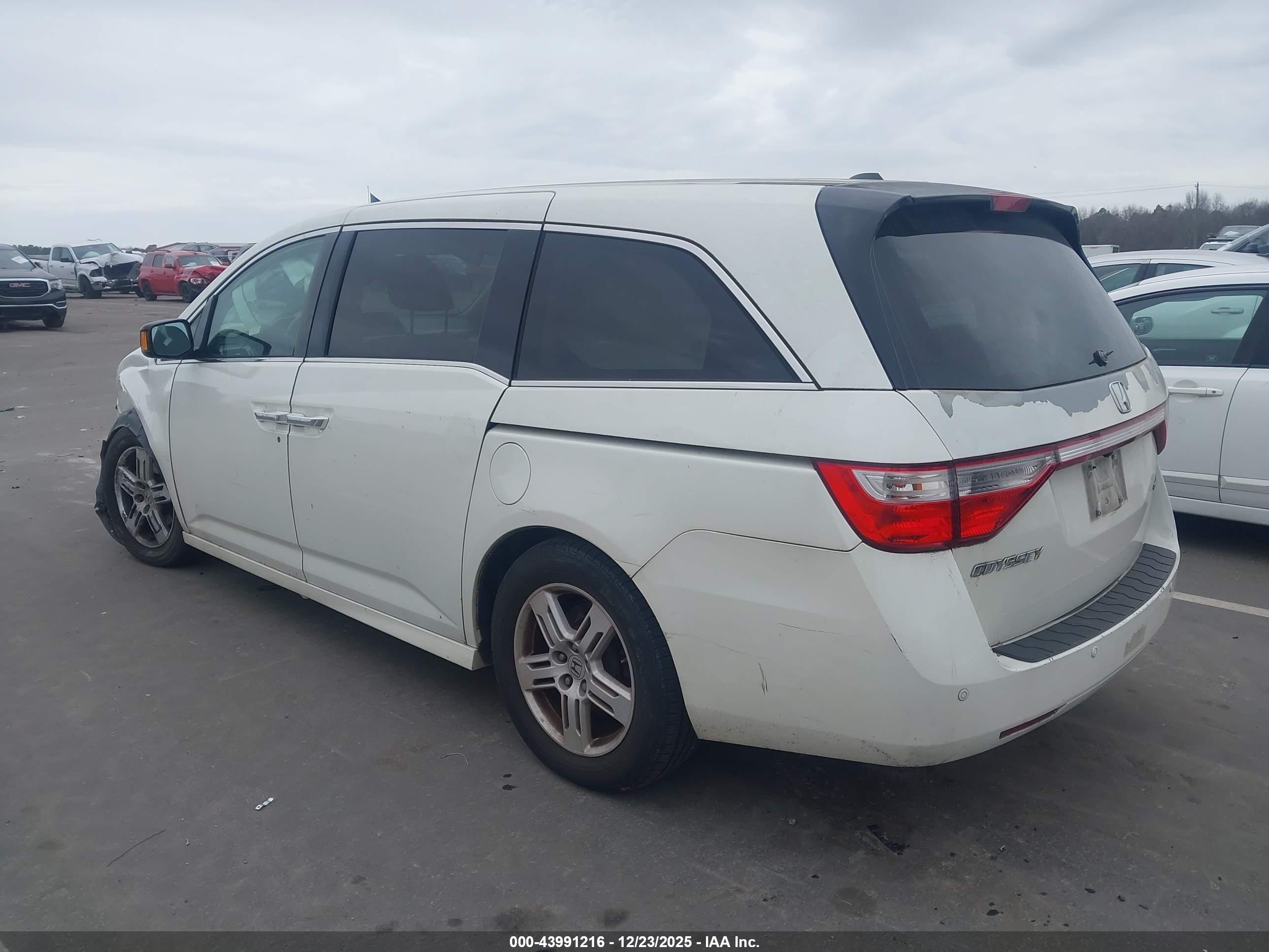 HONDA ODYSSEY image 3