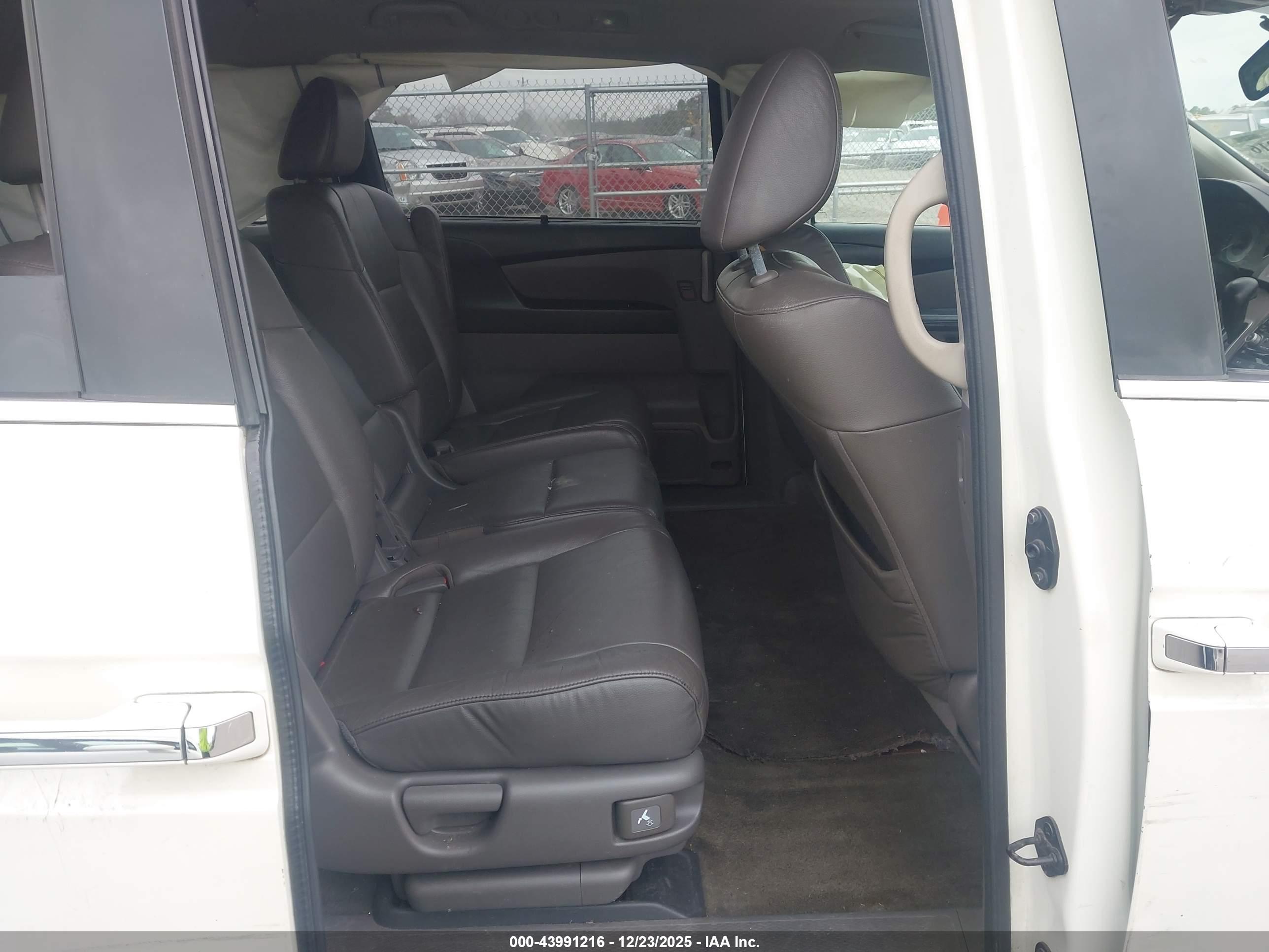 HONDA ODYSSEY image 8