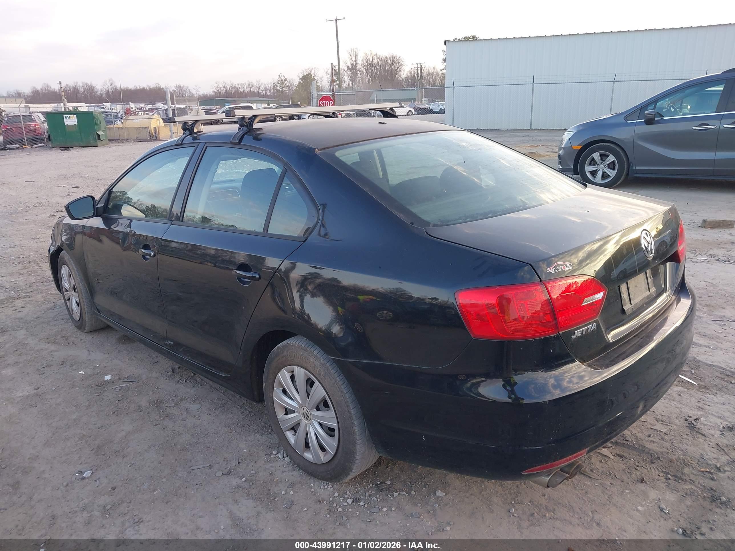 VOLKSWAGEN JETTA image 3