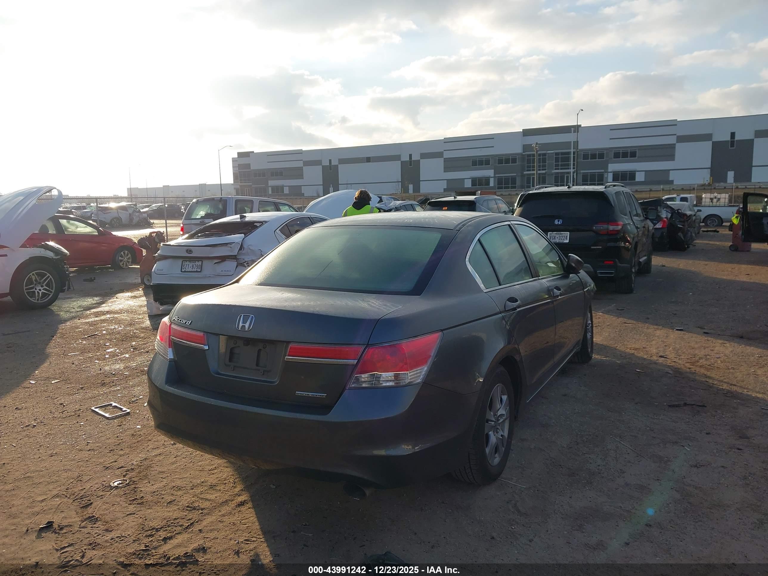 HONDA ACCORD image 4
