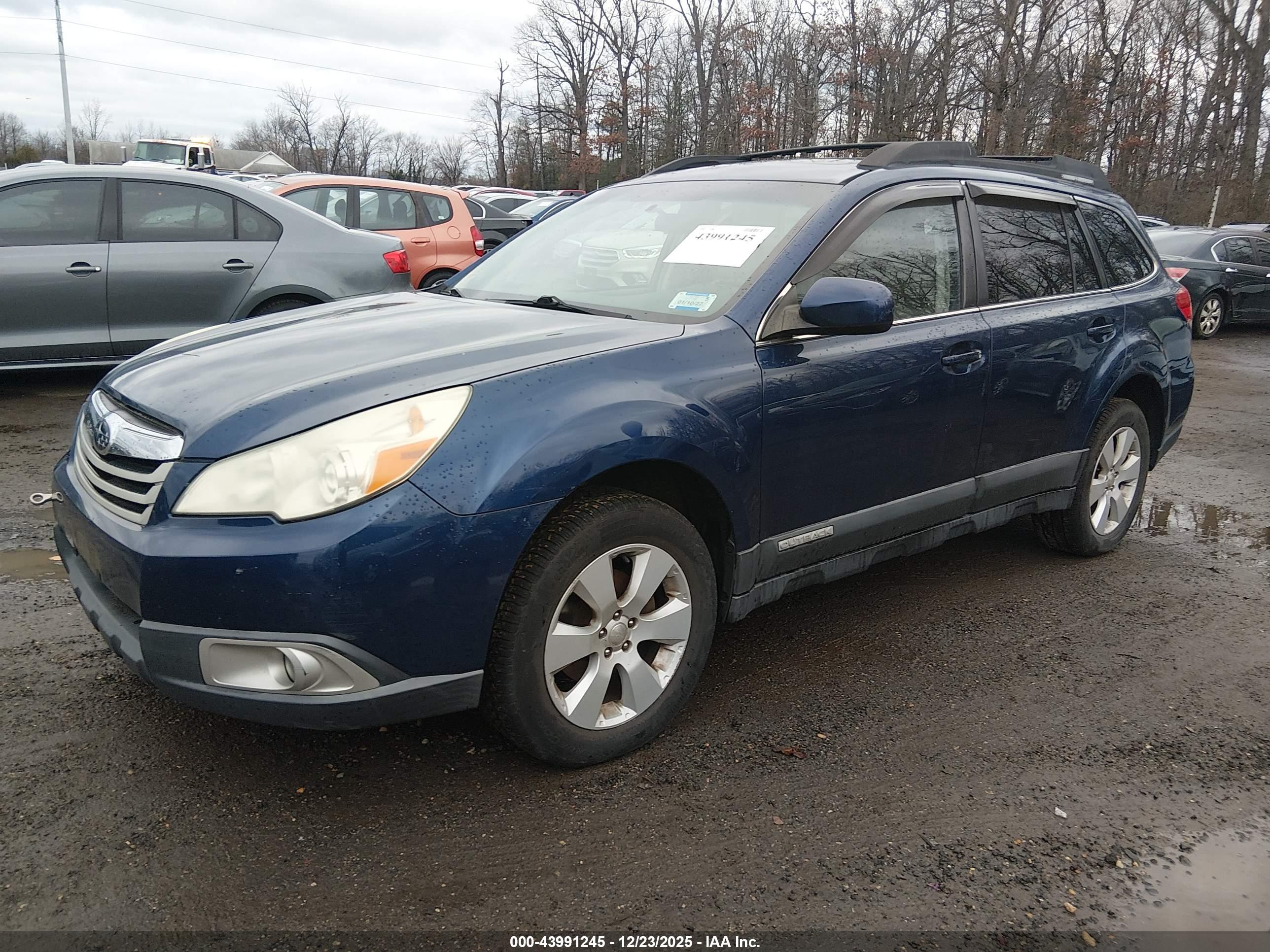 SUBARU OUTBACK image 2
