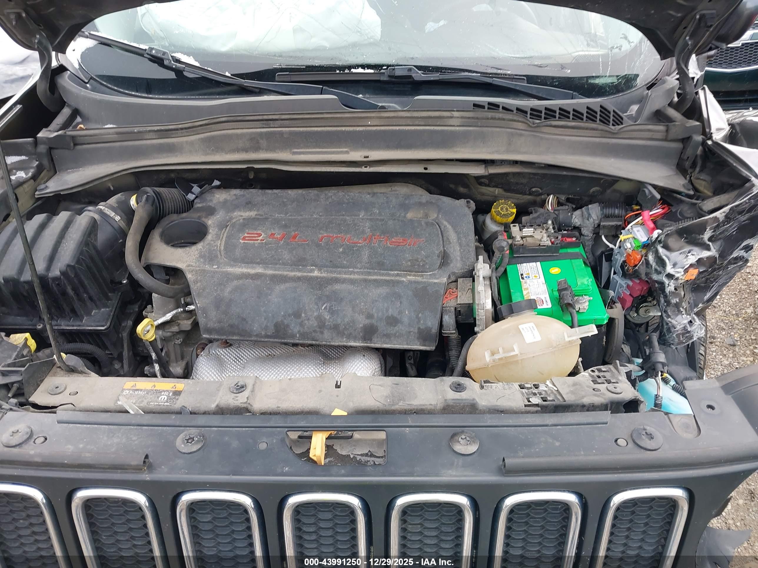 JEEP RENEGADE image 10