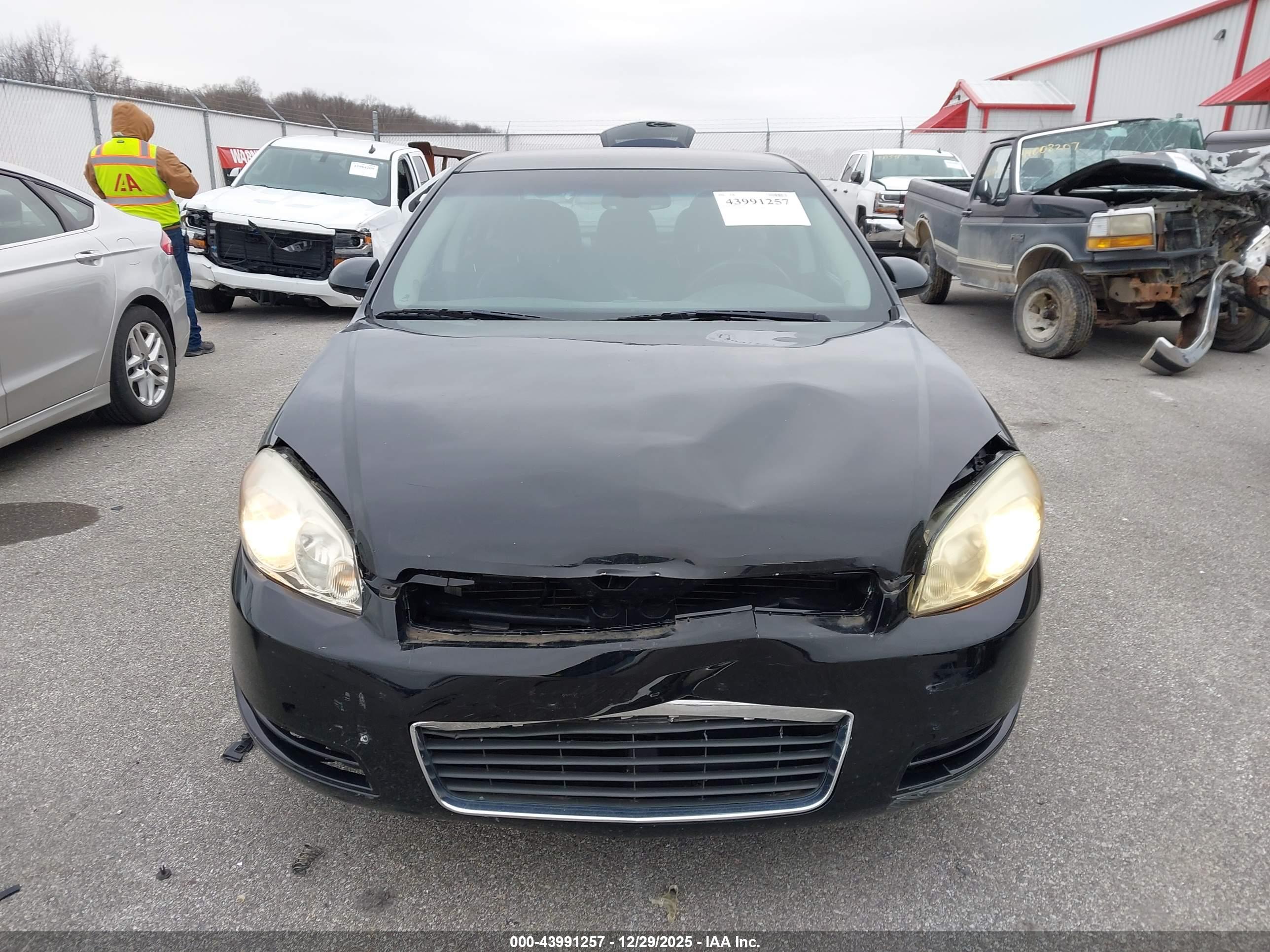 CHEVROLET IMPALA image 6