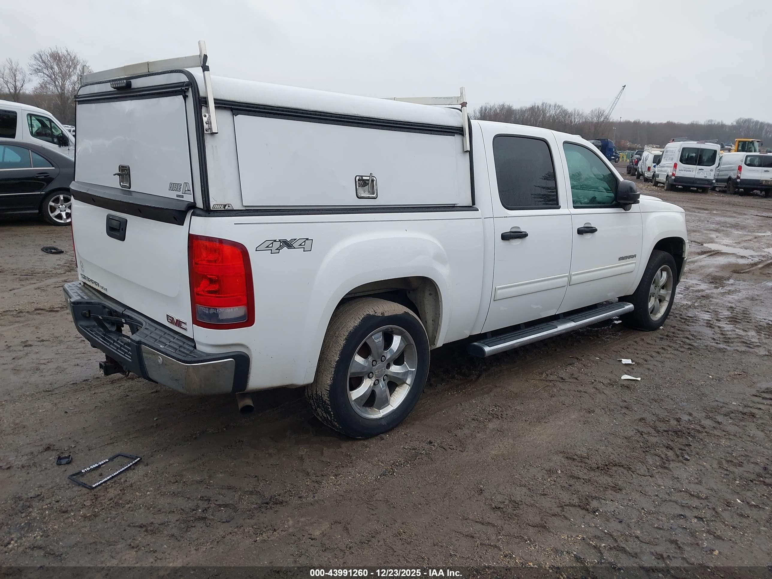 GMC SIERRA image 4