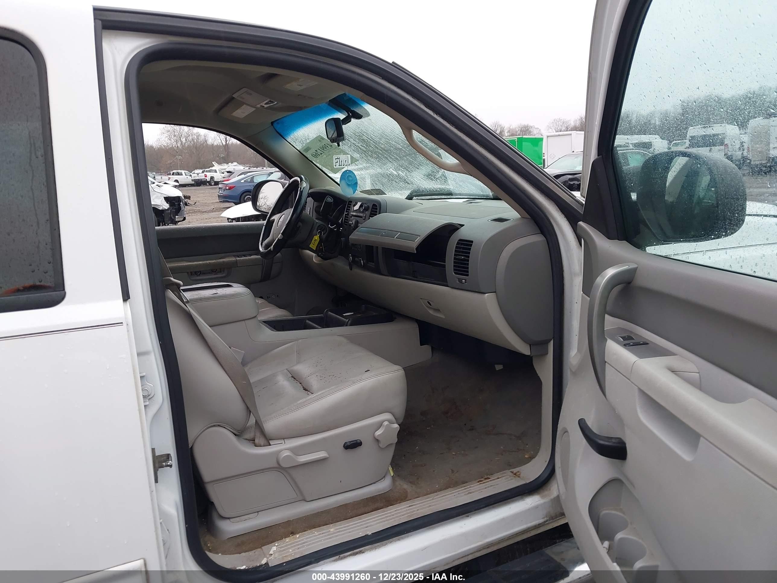GMC SIERRA image 5