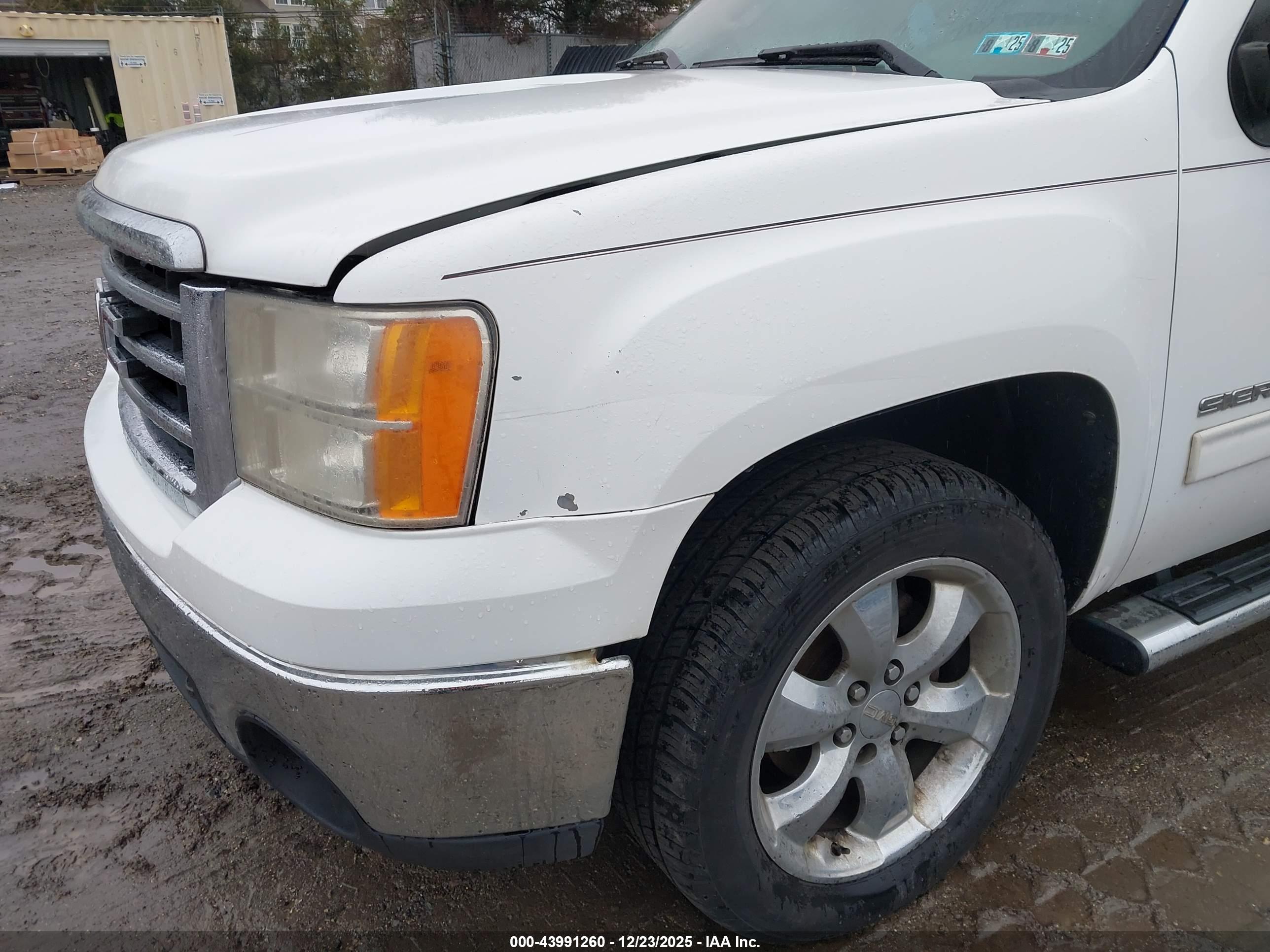 GMC SIERRA image 6
