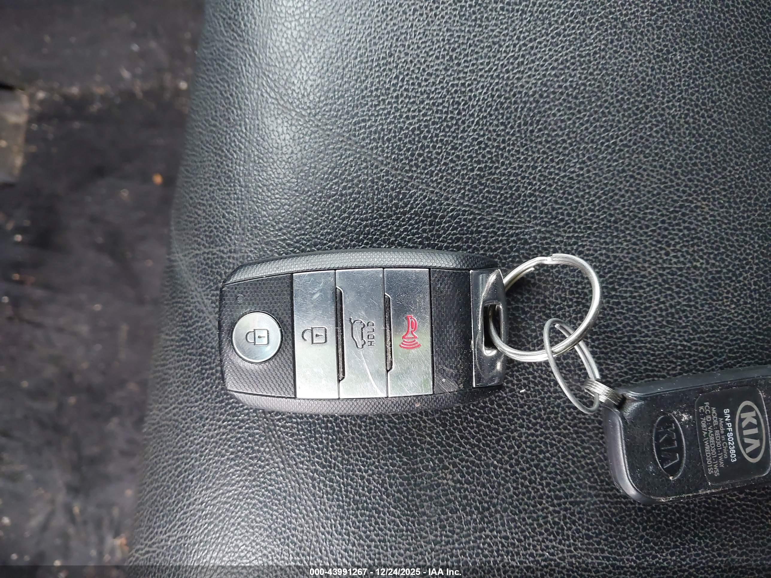 KIA SPORTAGE image 11