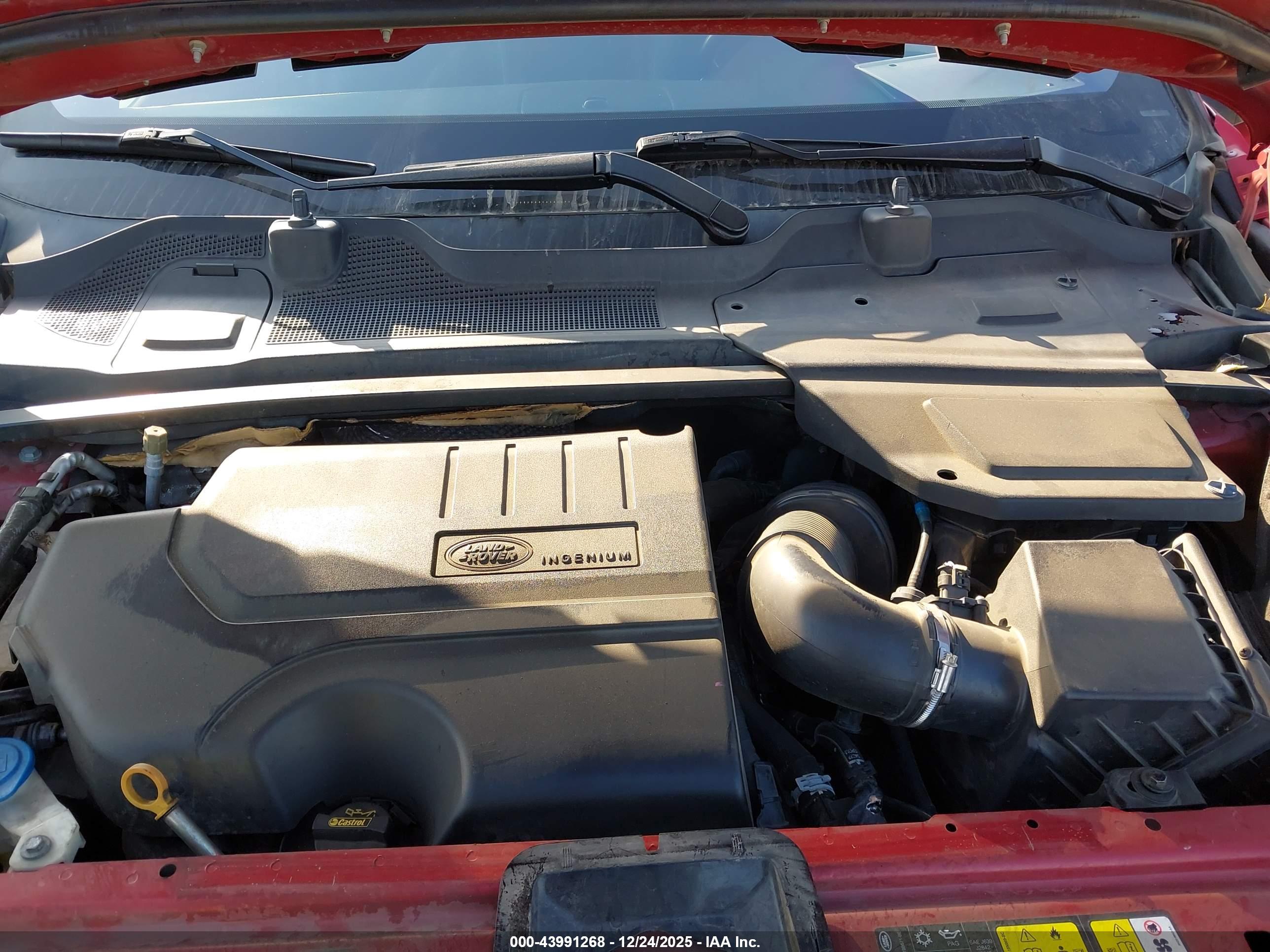 LAND ROVER image 10