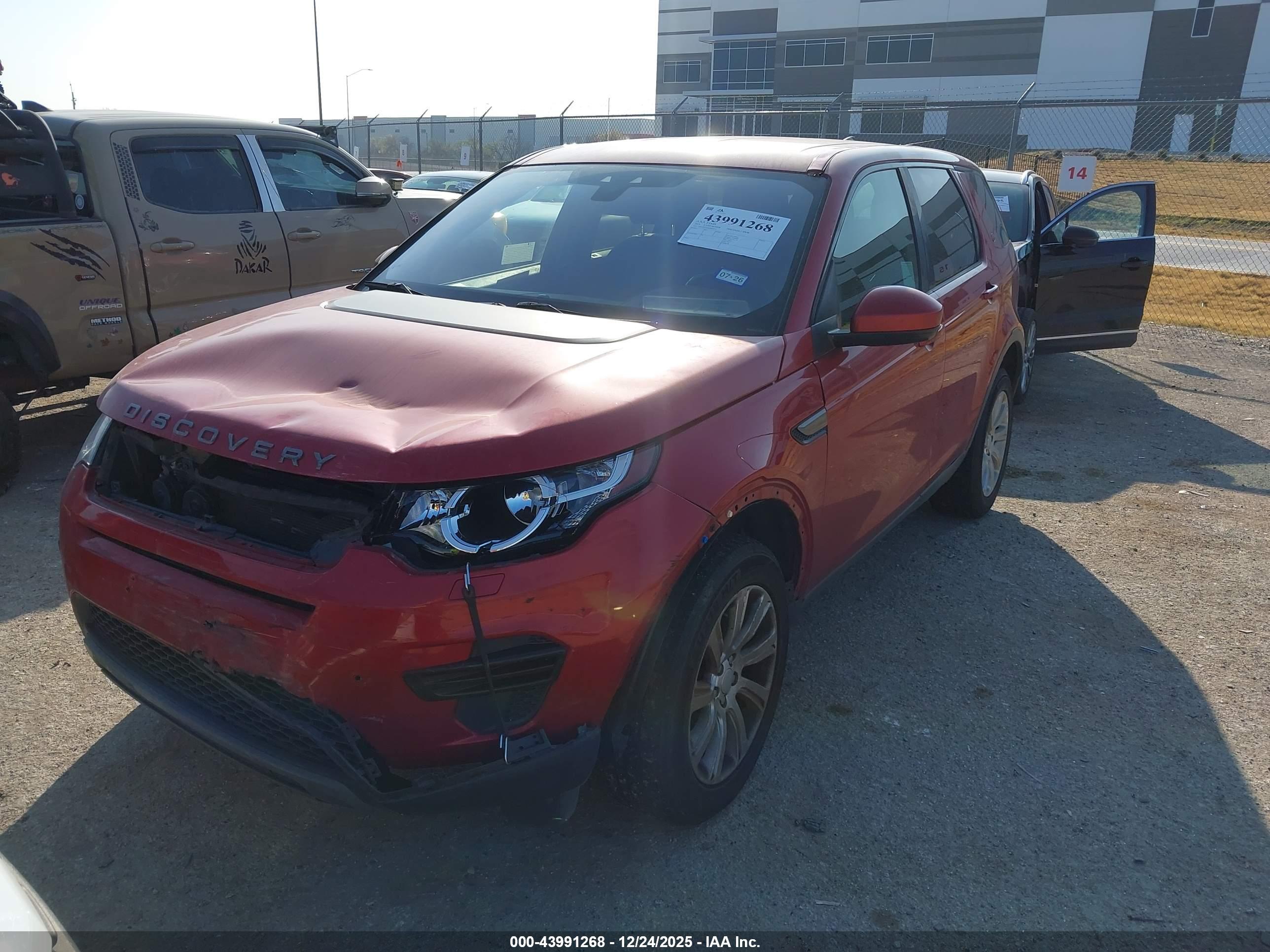 LAND ROVER image 2