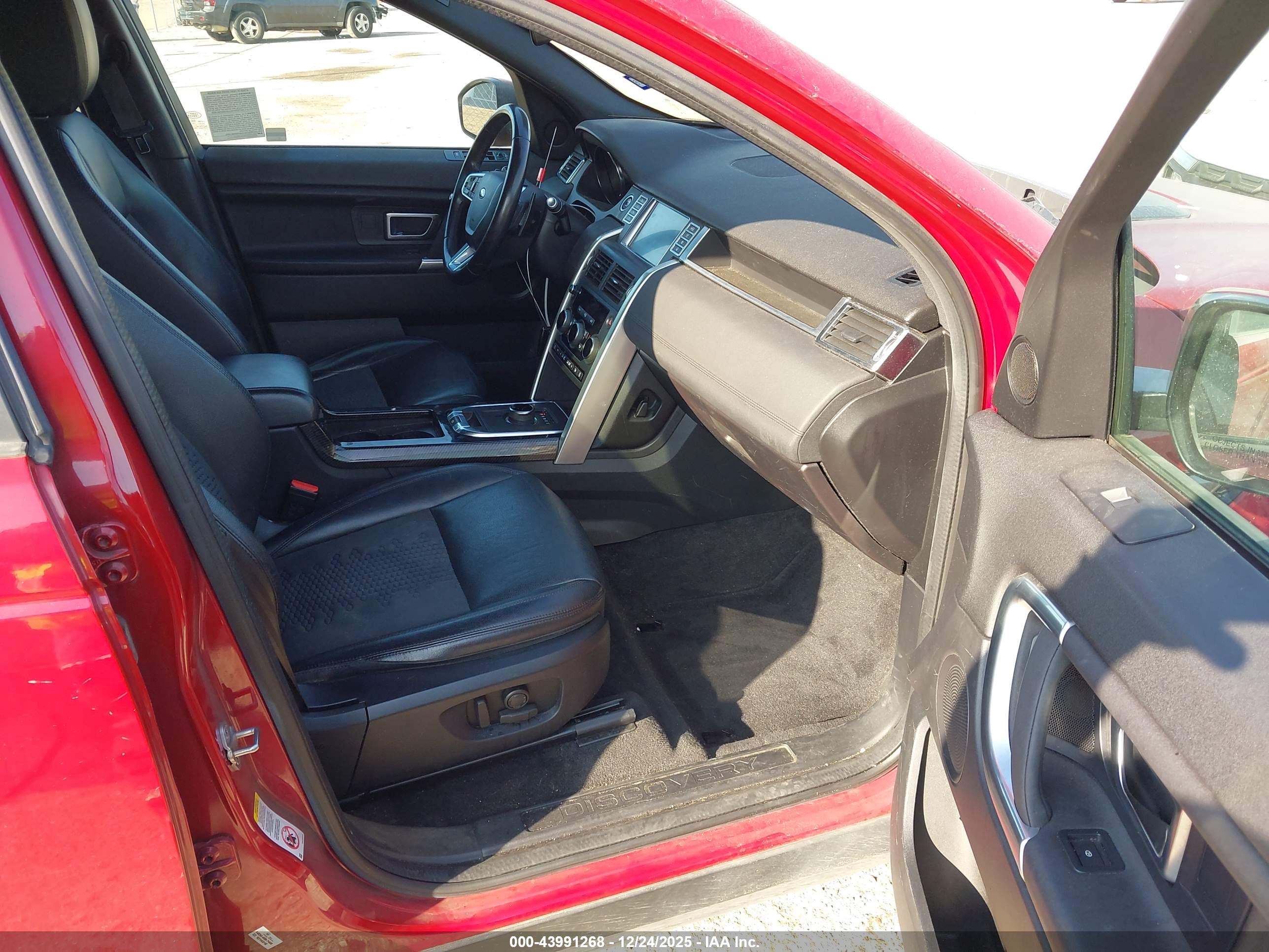 LAND ROVER image 5