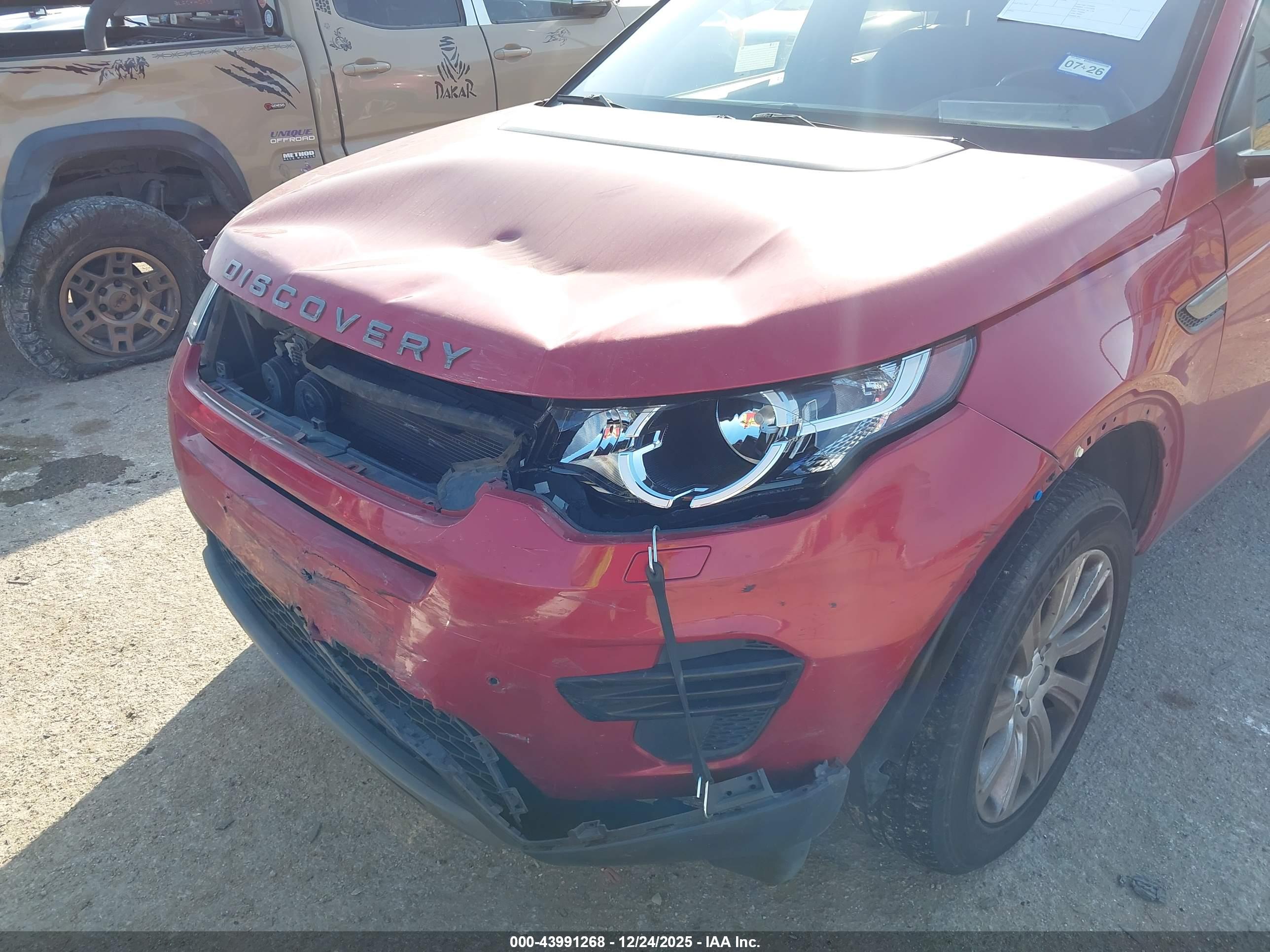 LAND ROVER image 6