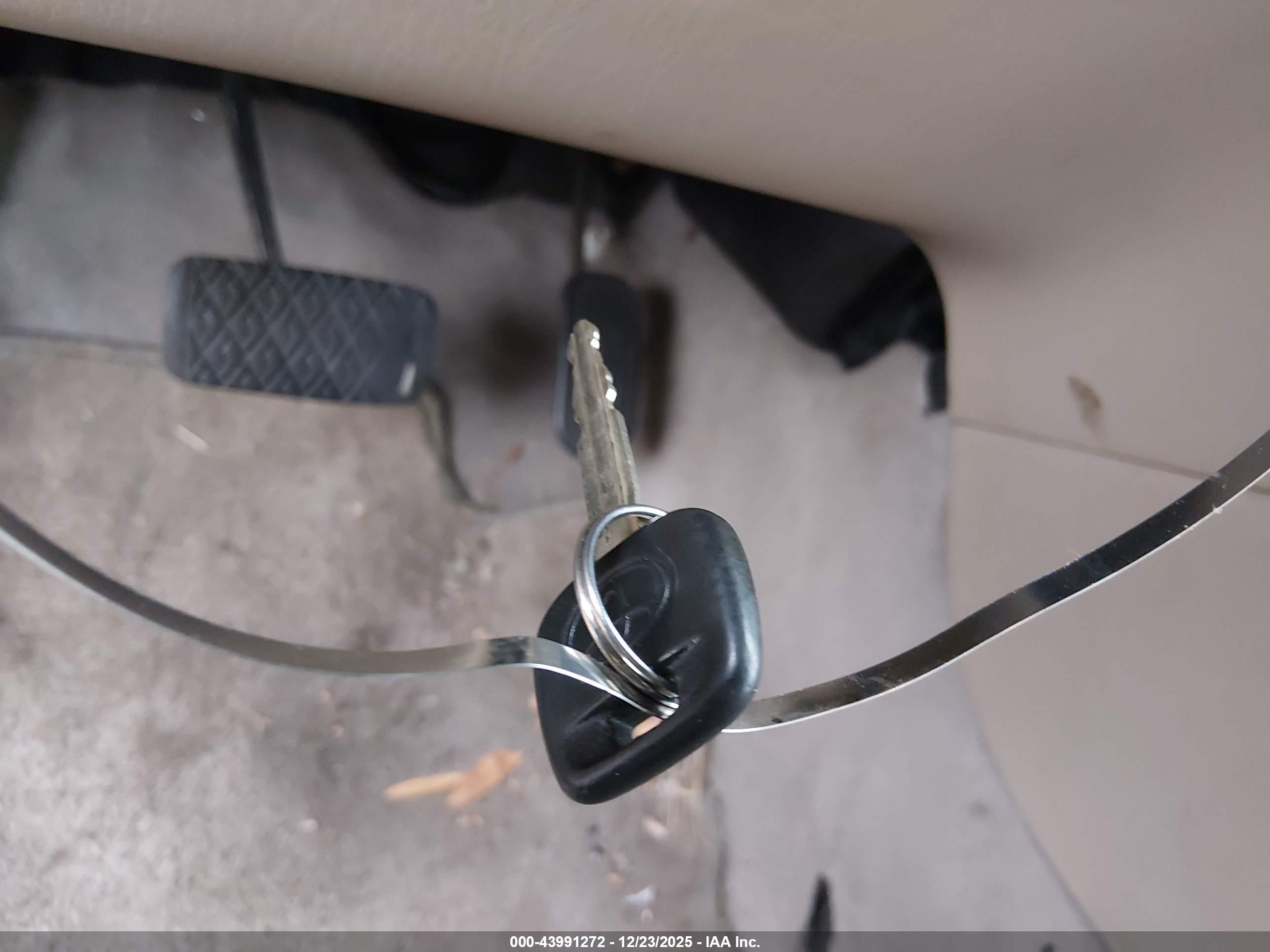 TOYOTA COROLLA image 11