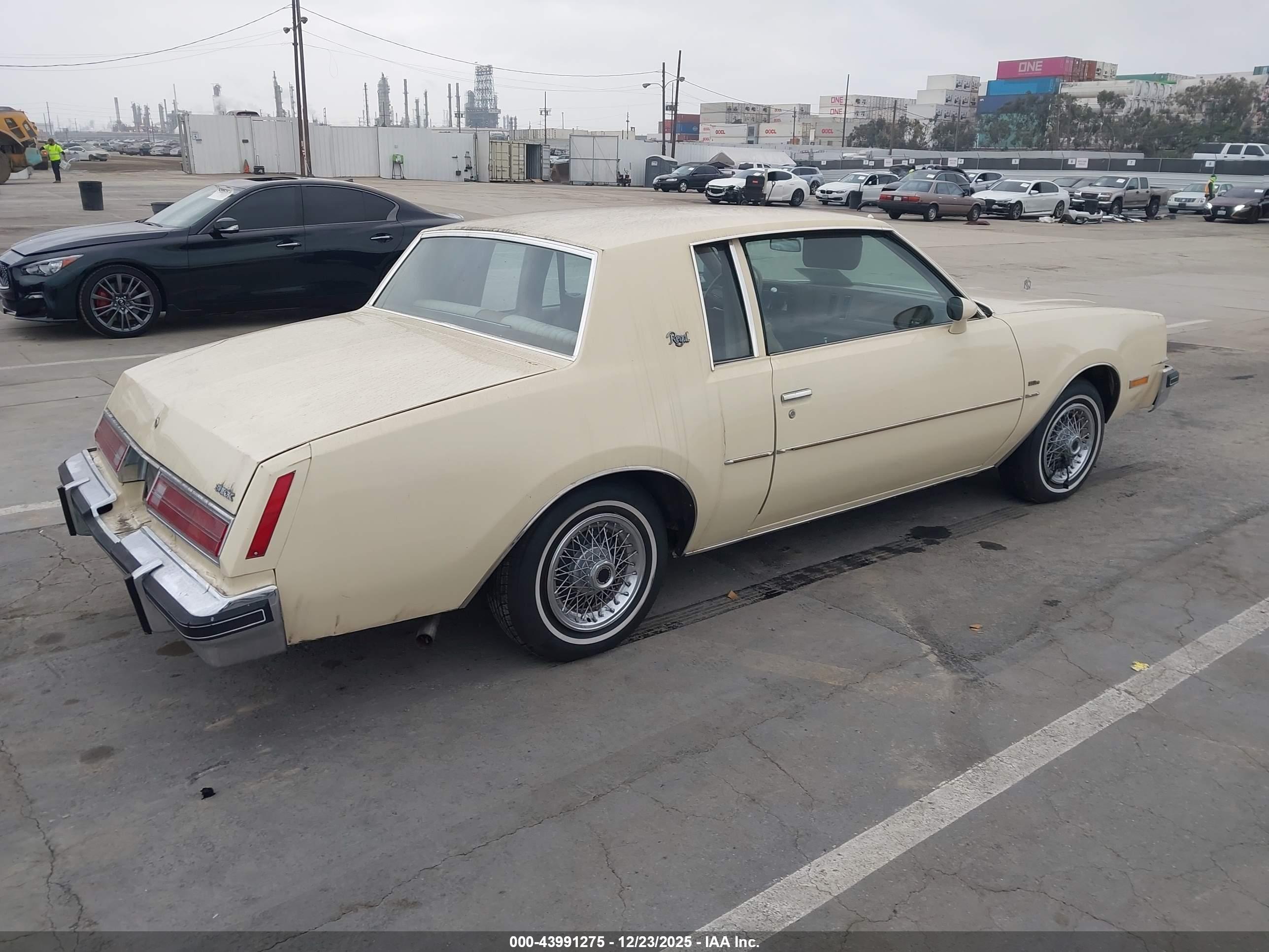 BUICK REGAL image 4