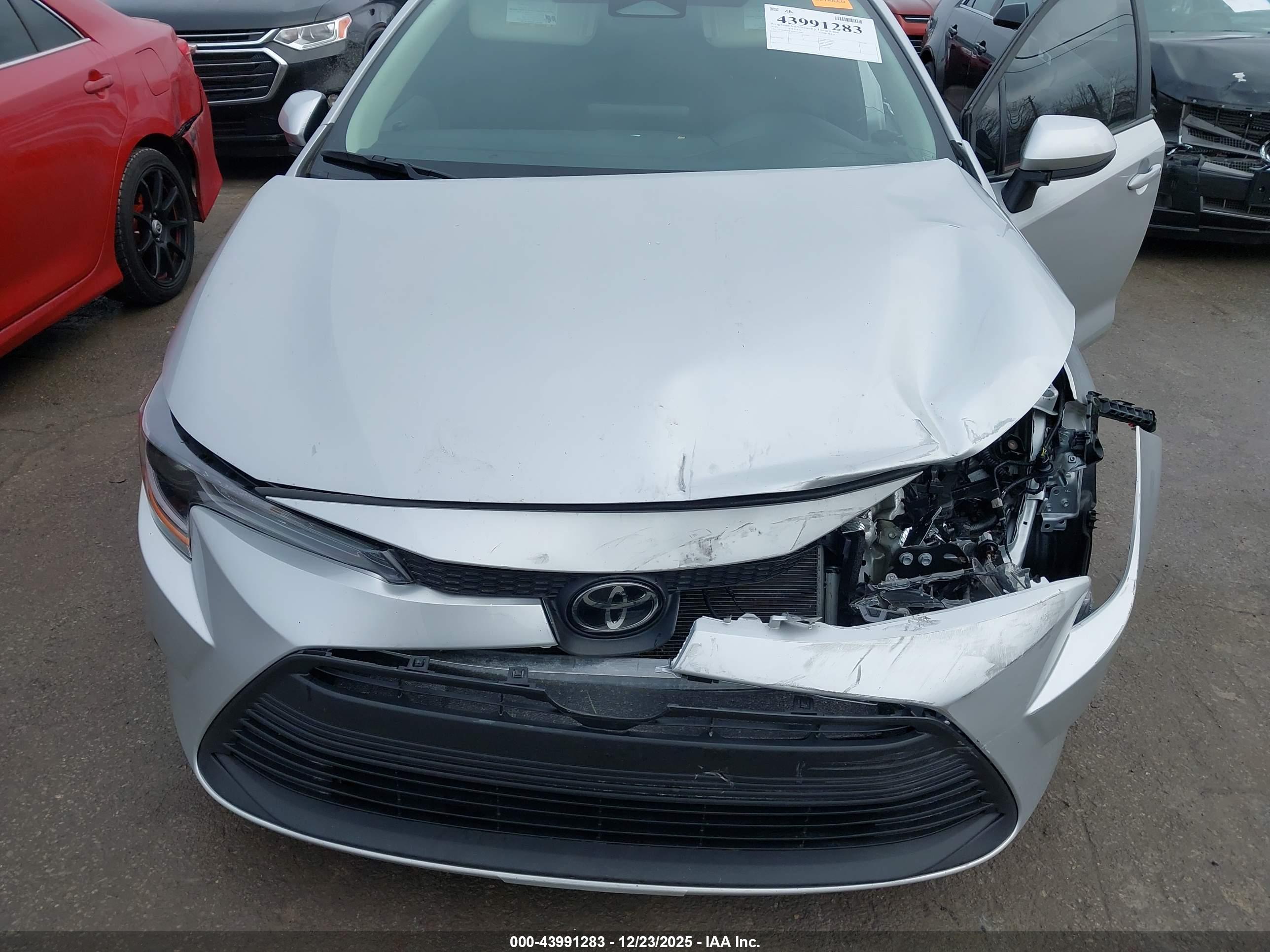 TOYOTA COROLLA image 6