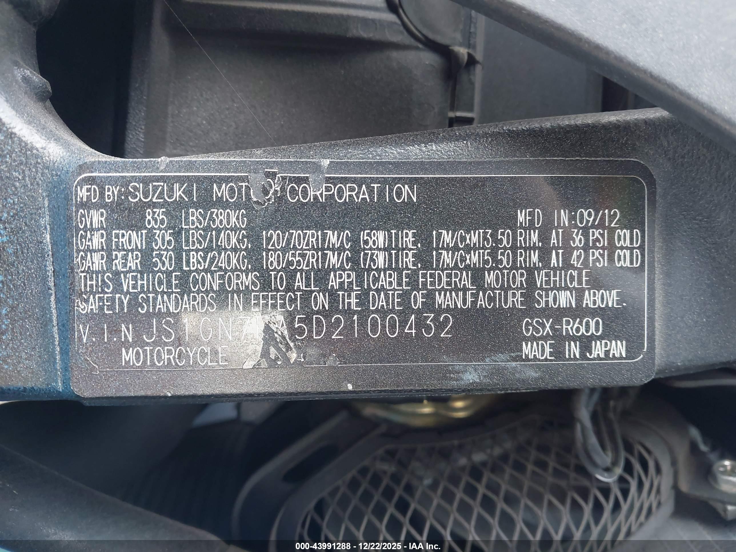 SUZUKI GSX-R600 image 10