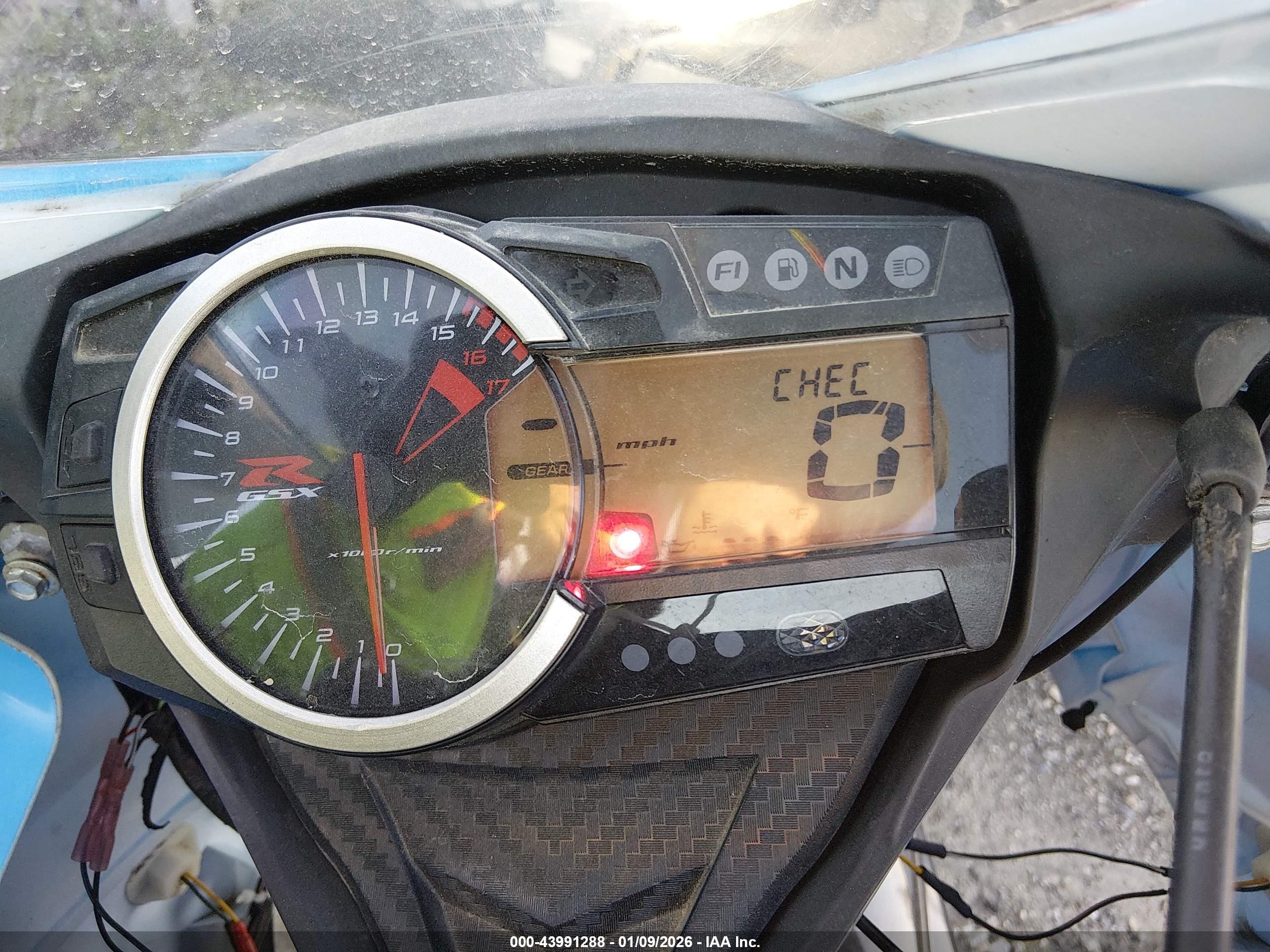SUZUKI GSX-R600 image 7