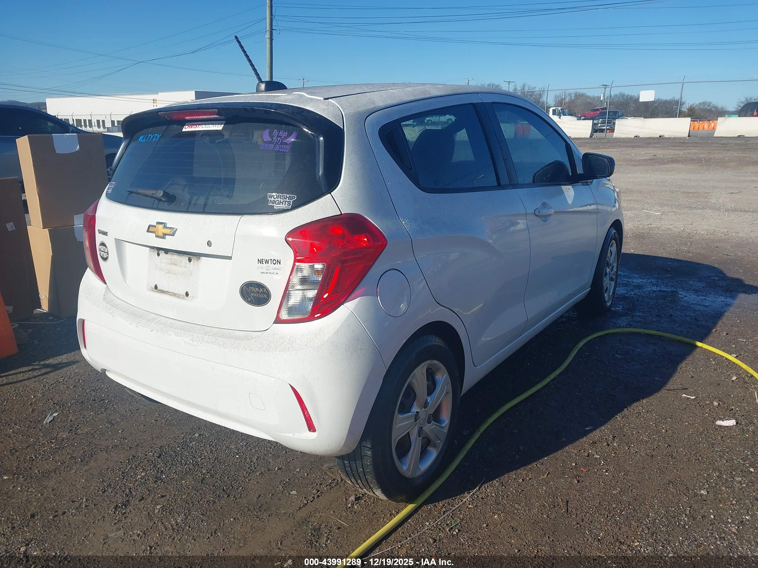 CHEVROLET SPARK image 4